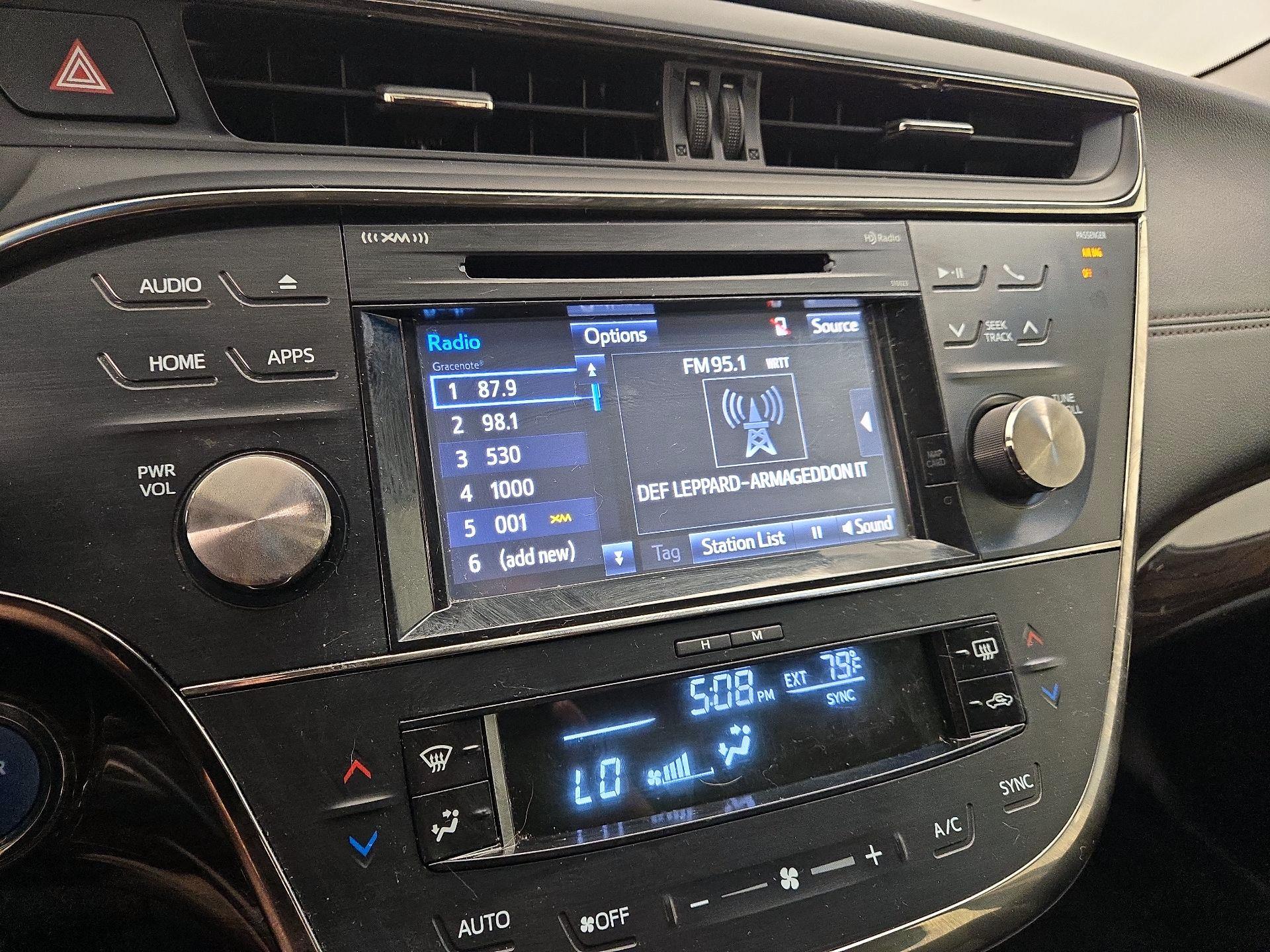 Thumbnail: 2015 Toyota Avalon - 15