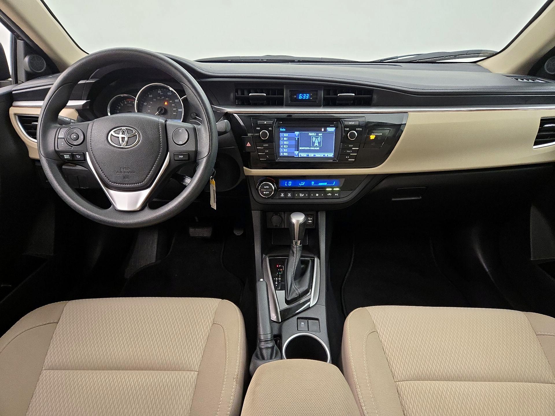 Thumbnail: 2015 Toyota Corolla - 9