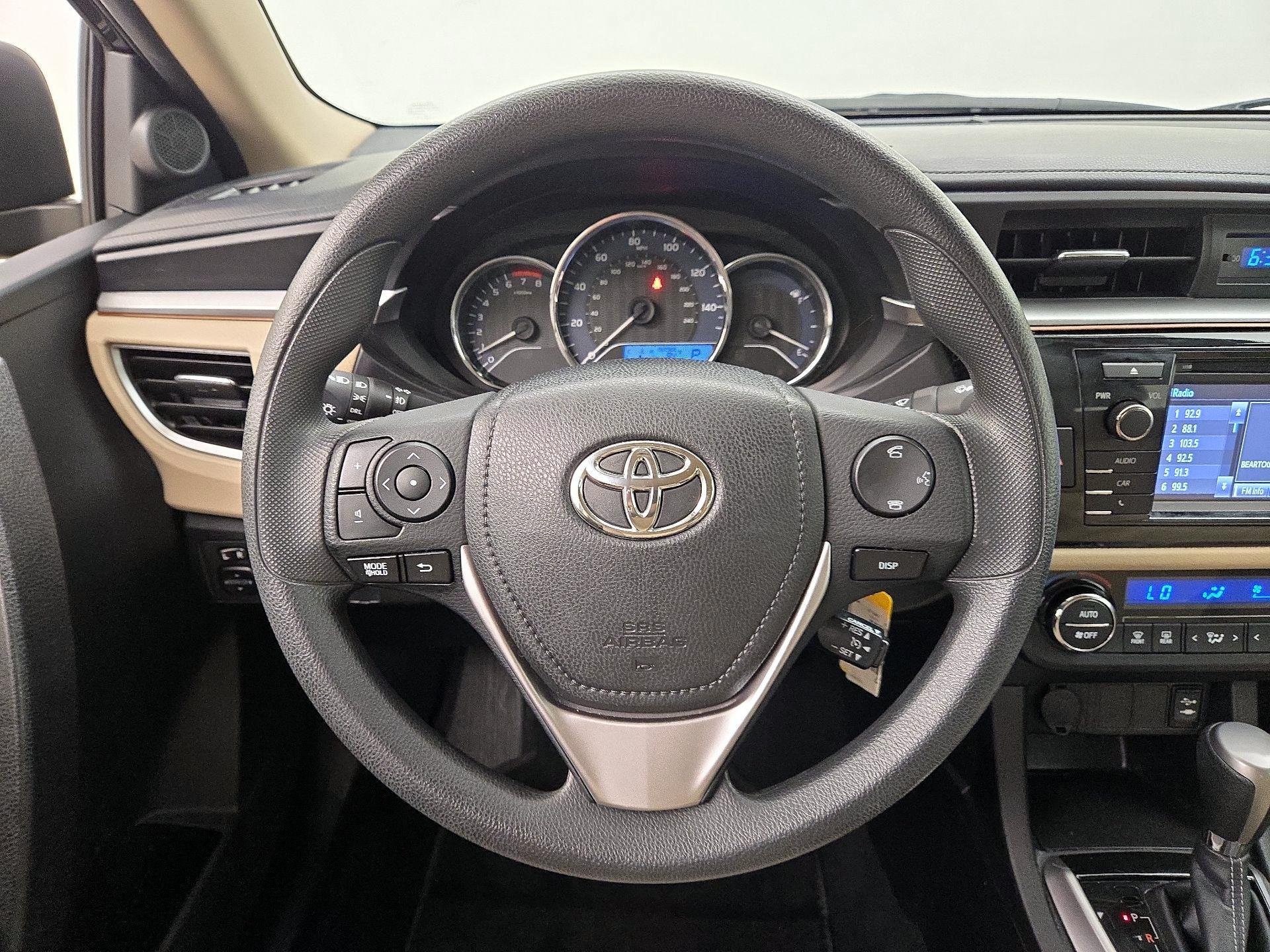 Thumbnail: 2015 Toyota Corolla - 10