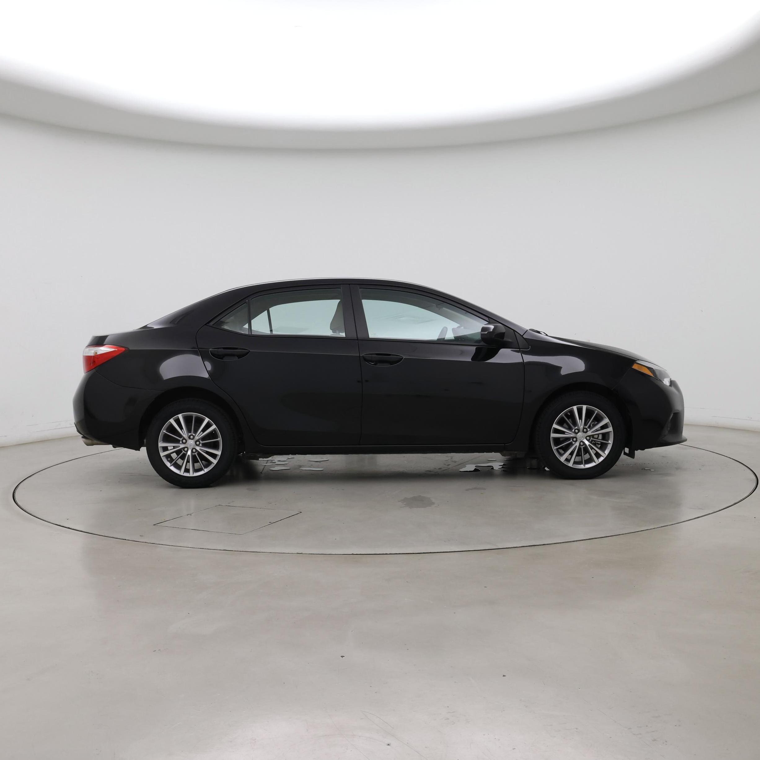 Thumbnail: 2015 Toyota Corolla - 7