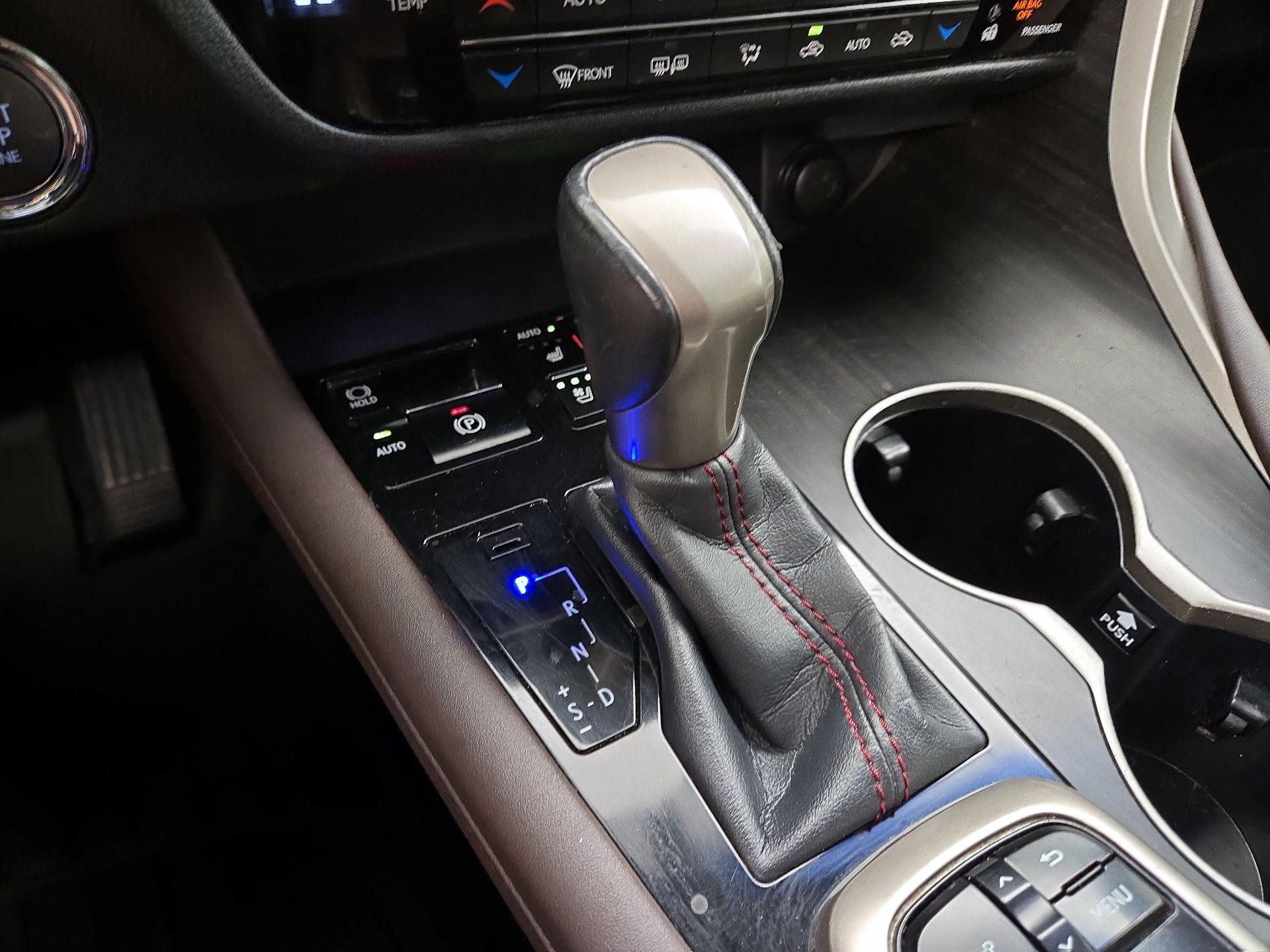 Thumbnail: 2016 Lexus RX - 18