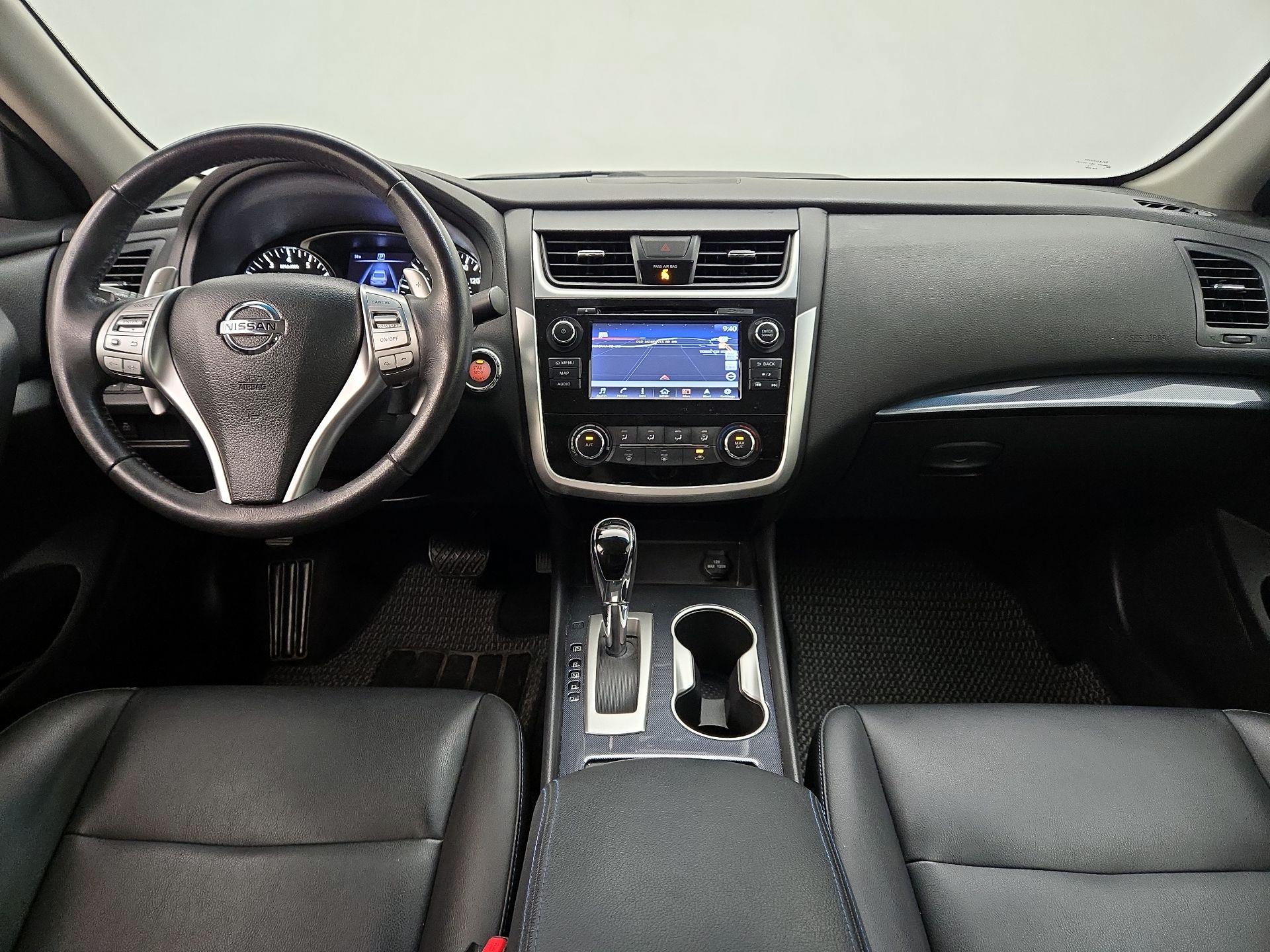 Thumbnail: 2018 Nissan Altima - 9