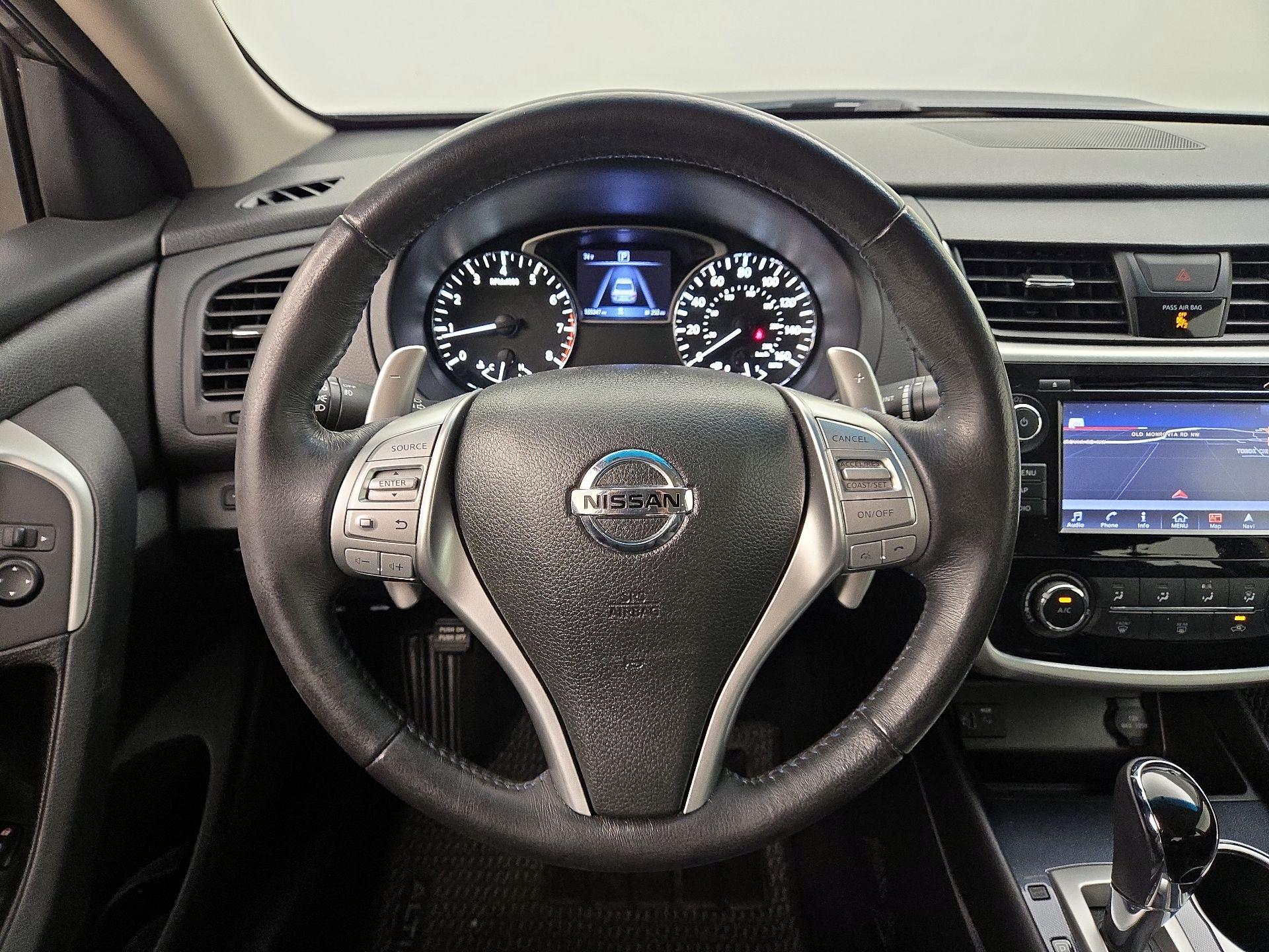 Thumbnail: 2018 Nissan Altima - 10