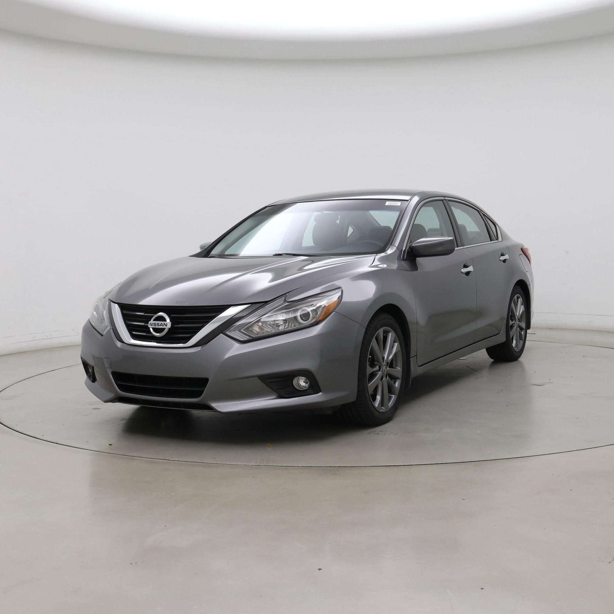 Thumbnail: 2018 Nissan Altima - 4