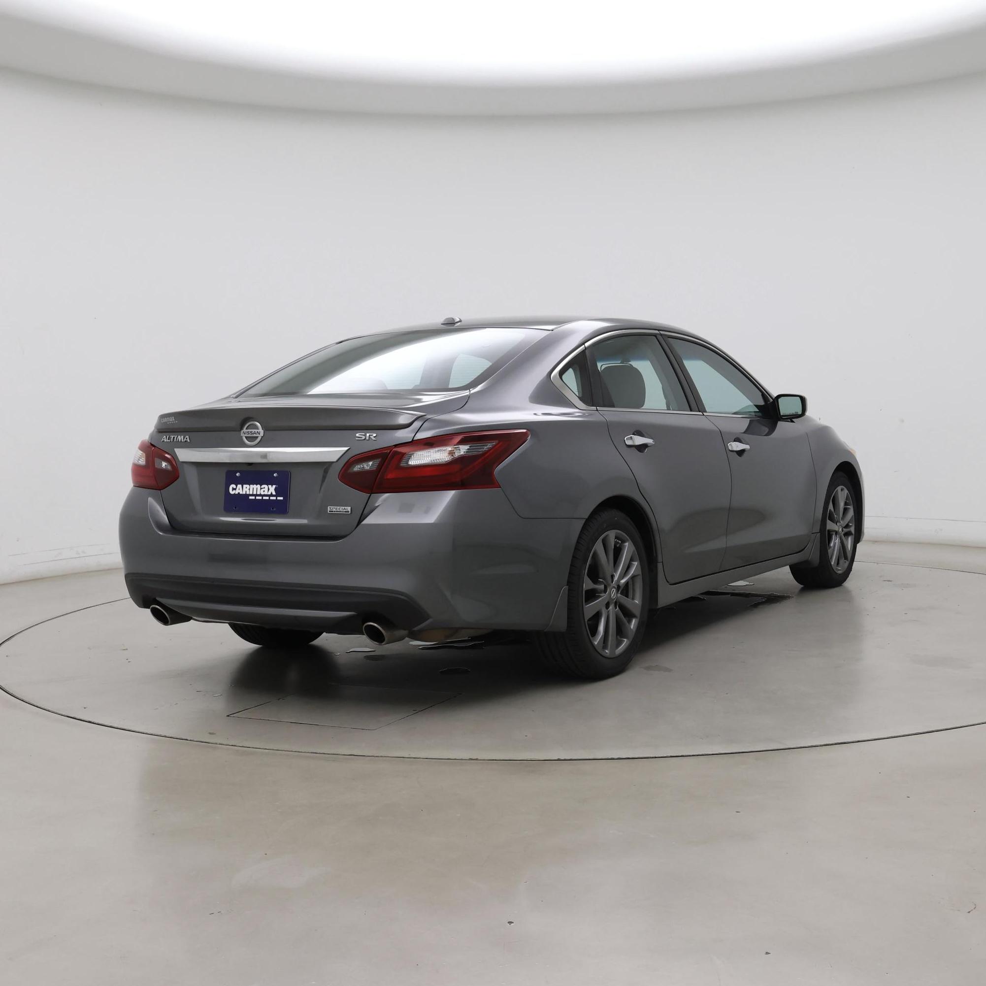 Thumbnail: 2018 Nissan Altima - 8
