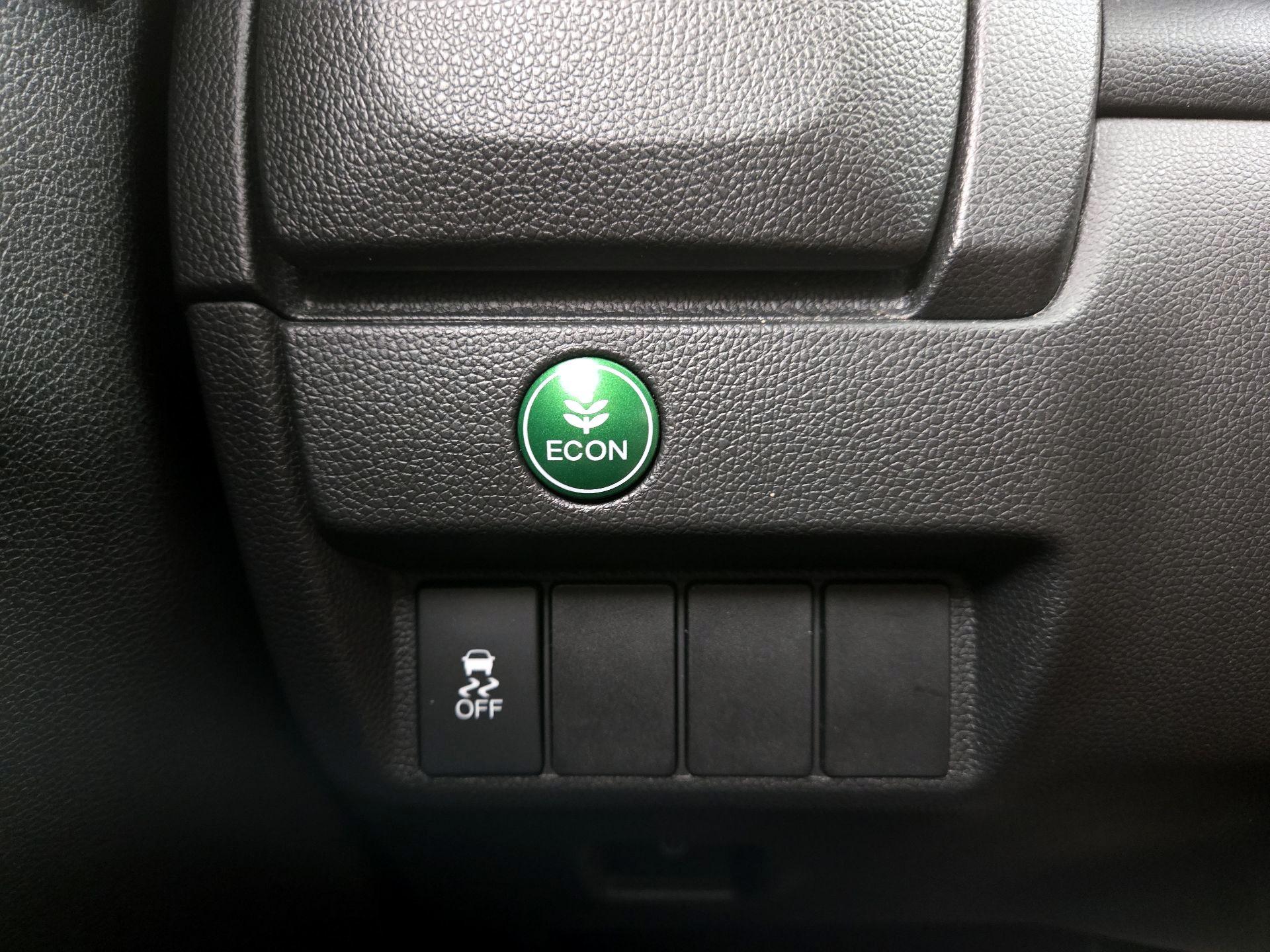 Thumbnail: 2015 Honda Fit - 13