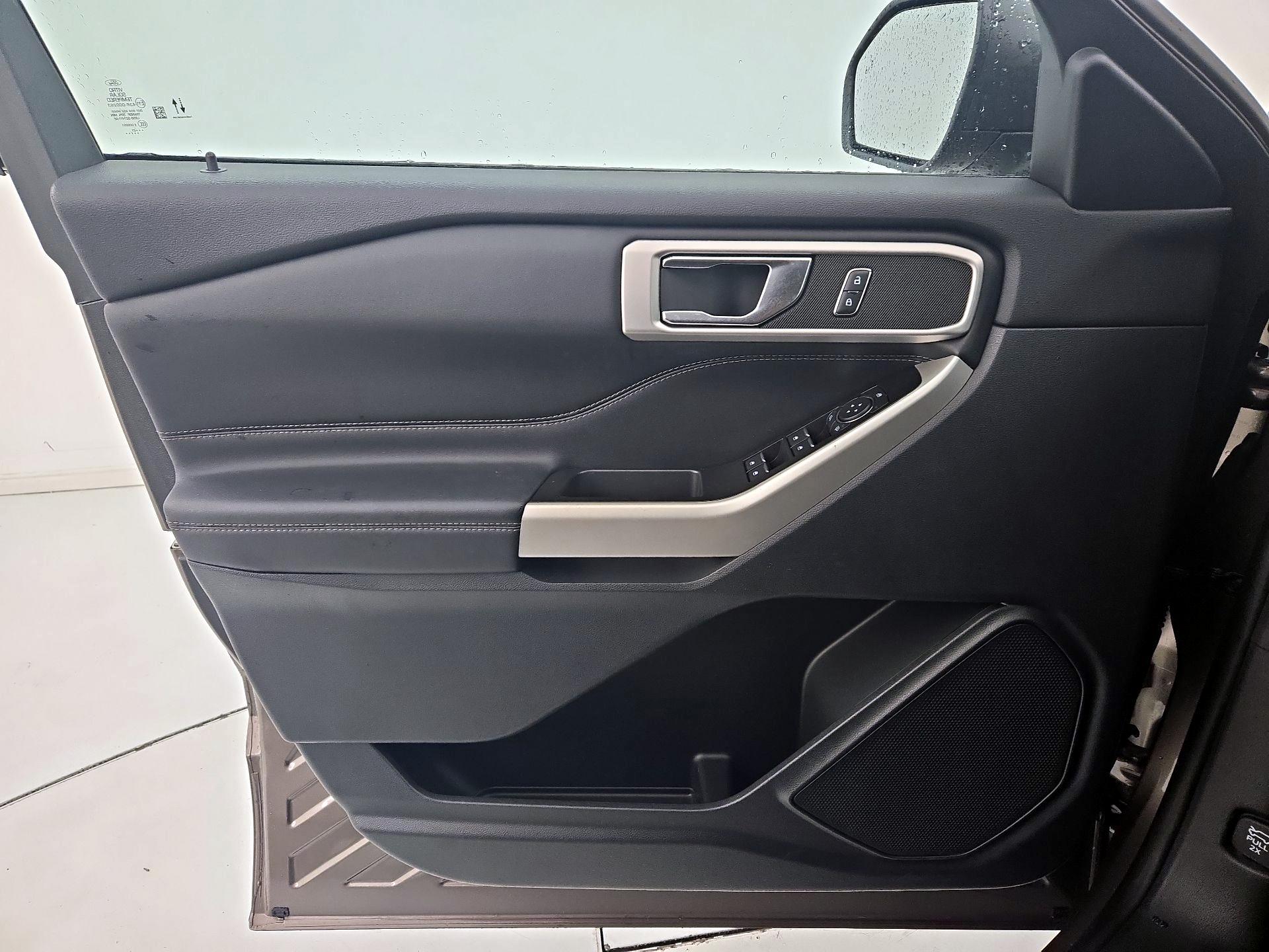 Thumbnail: 2021 Ford Explorer - 12