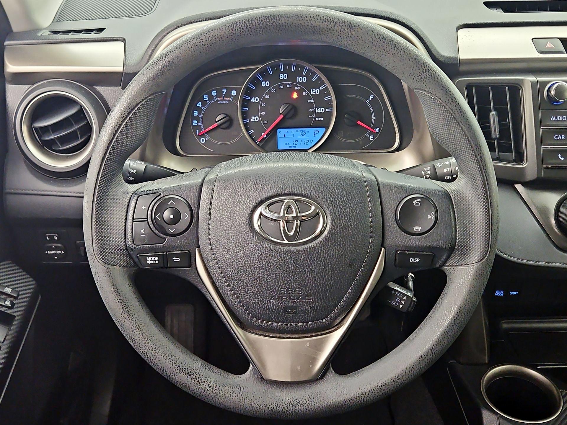 Thumbnail: 2015 Toyota RAV4 - 10