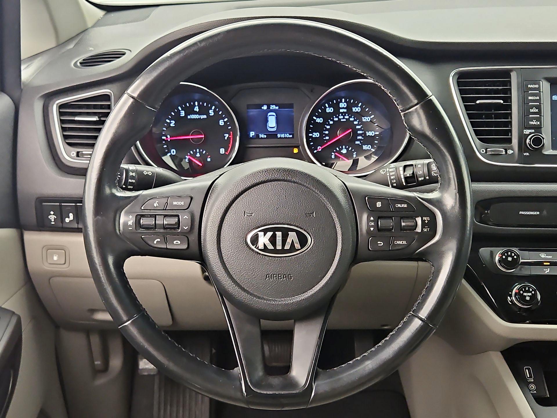 Thumbnail: 2021 Kia Sedona - 10