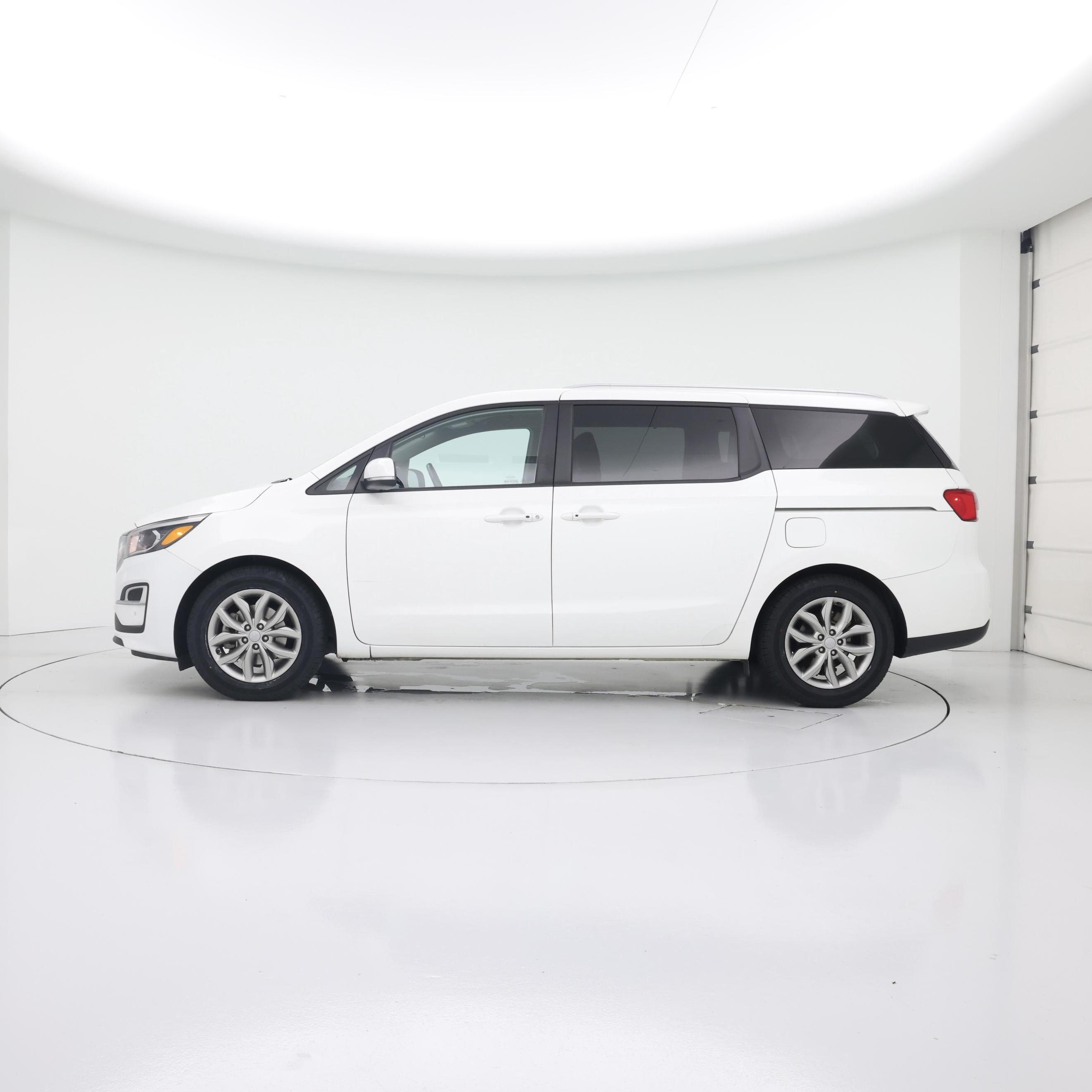 Thumbnail: 2021 Kia Sedona - 3