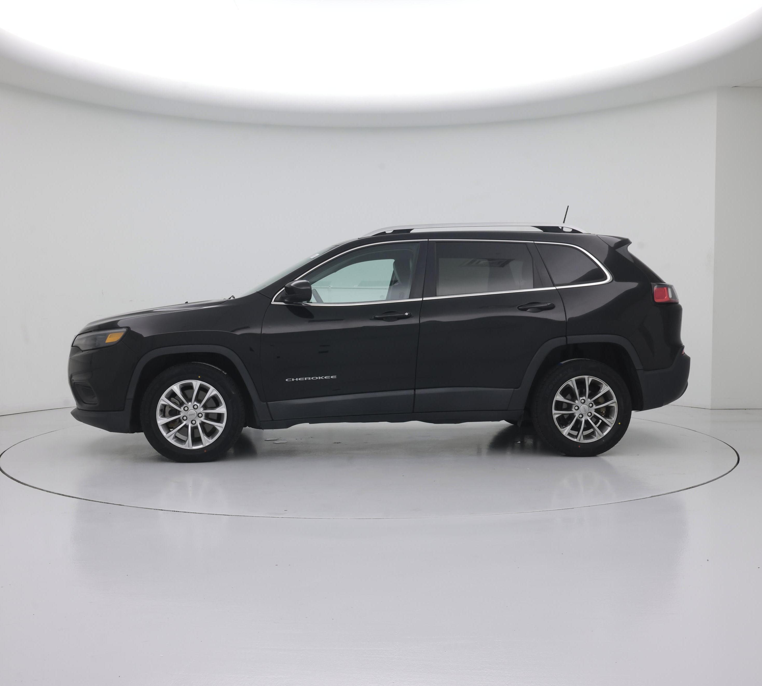 Thumbnail: 2019 Jeep Cherokee - 3