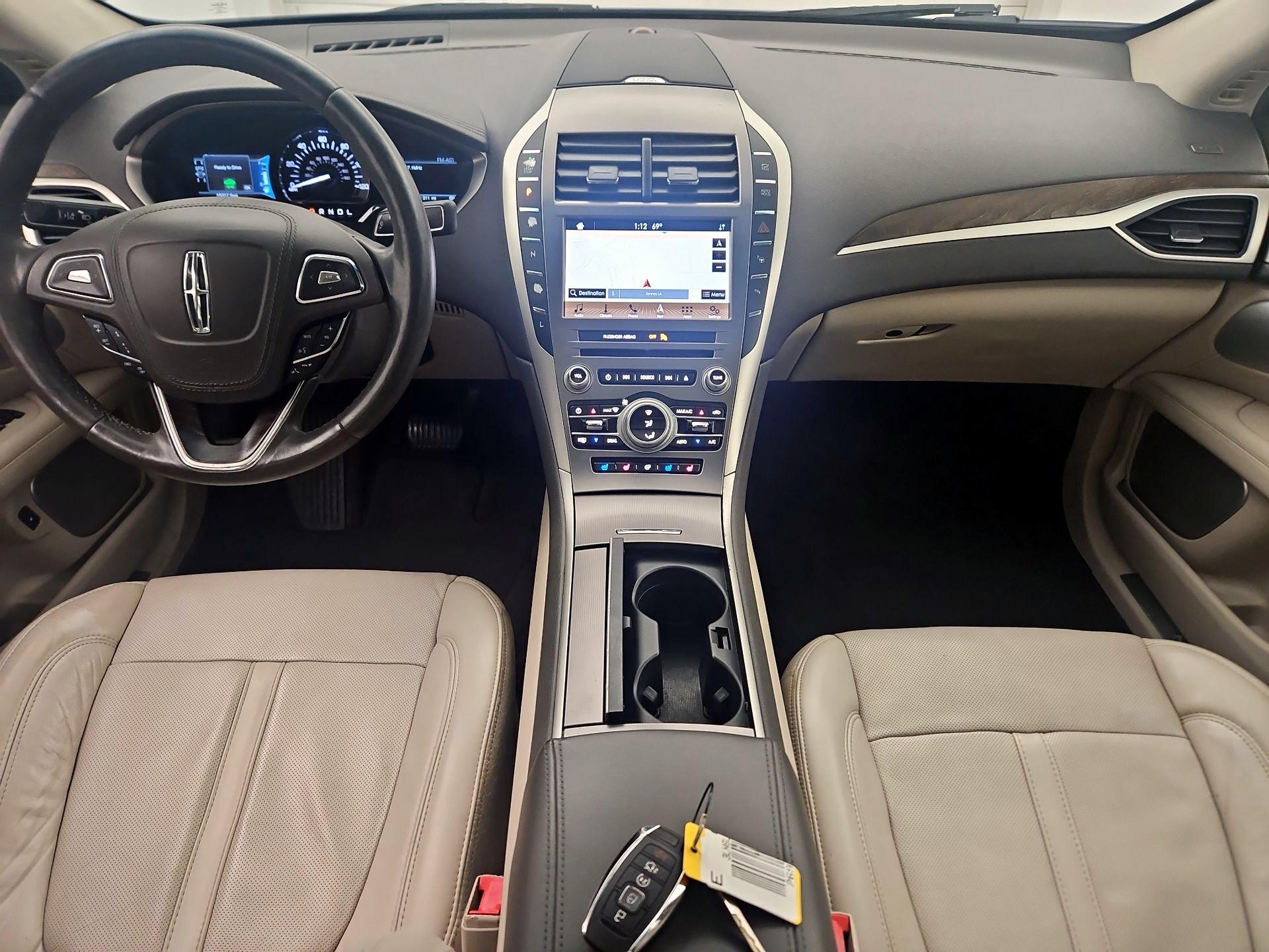 Thumbnail: 2019 Lincoln MKZ - 9