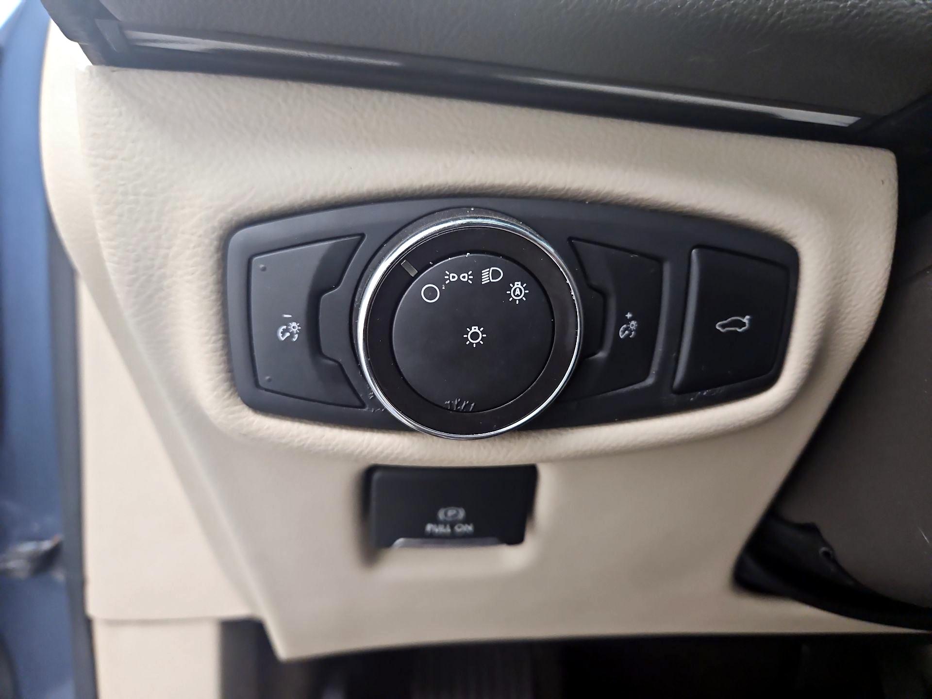 Thumbnail: 2019 Lincoln MKZ - 13