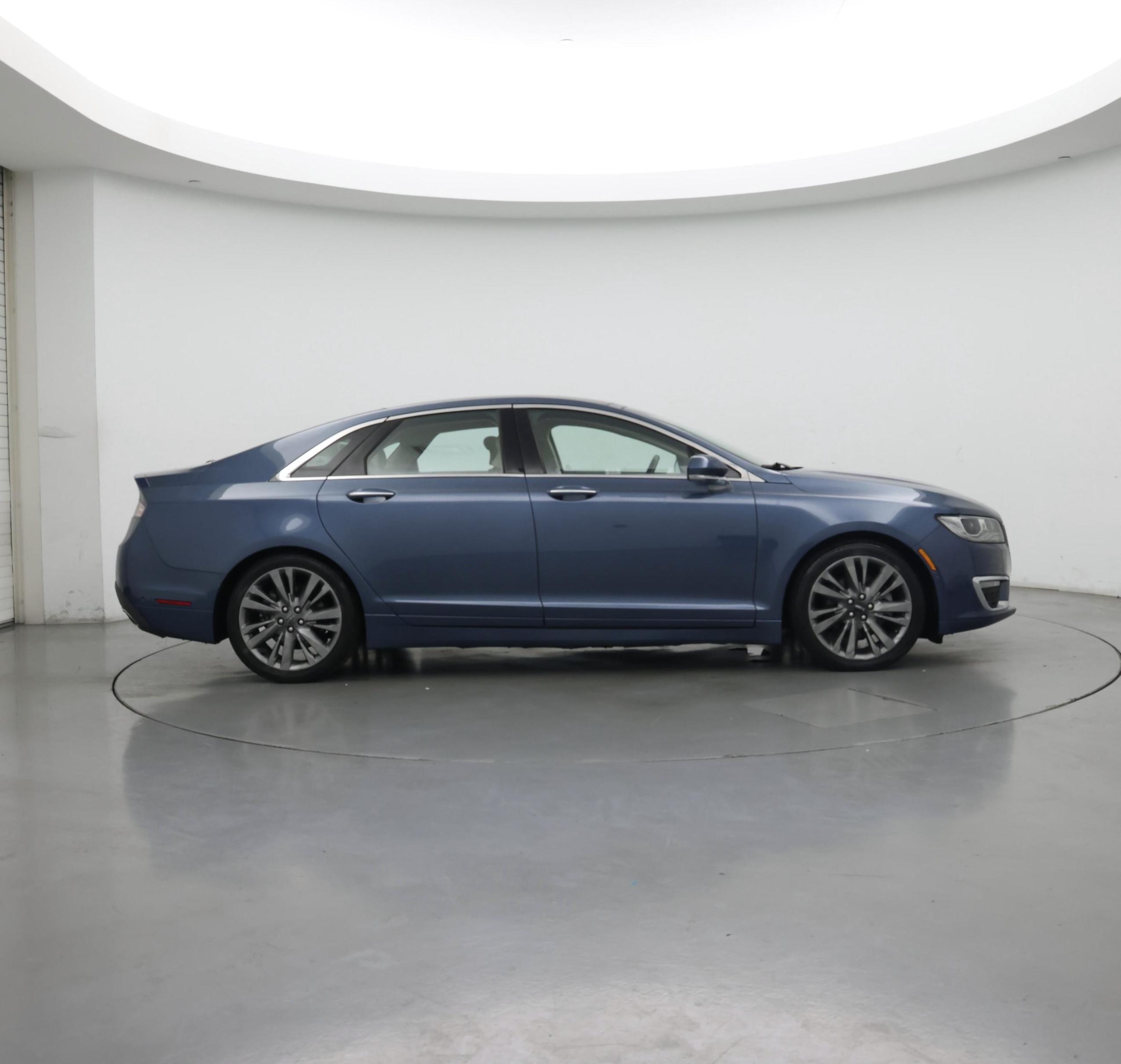 Thumbnail: 2019 Lincoln MKZ - 7