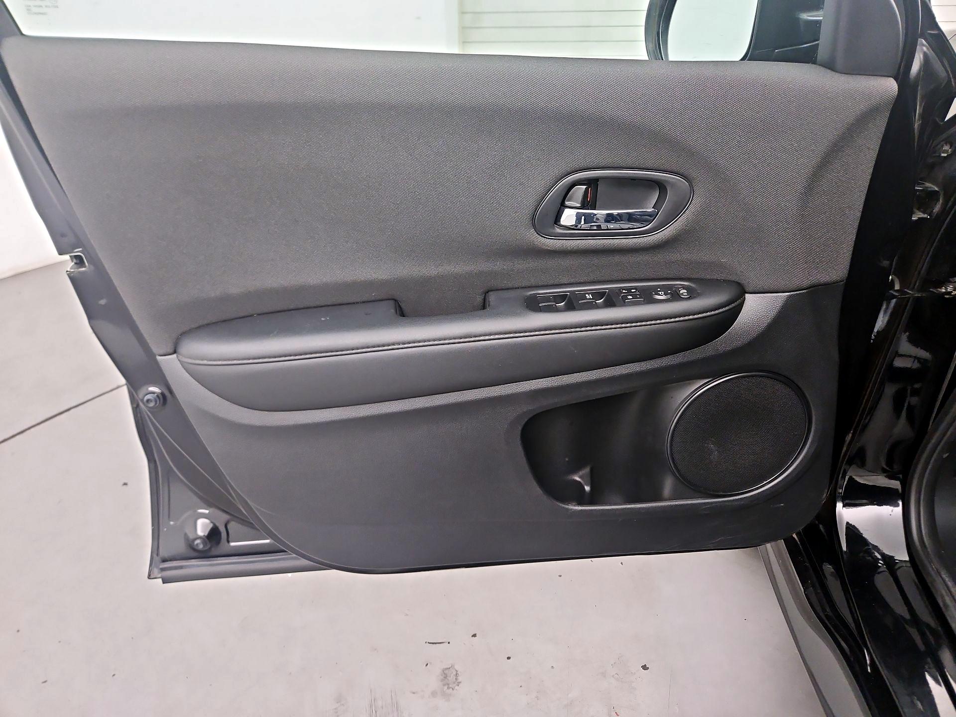 Thumbnail: 2021 Honda HR-V - 12