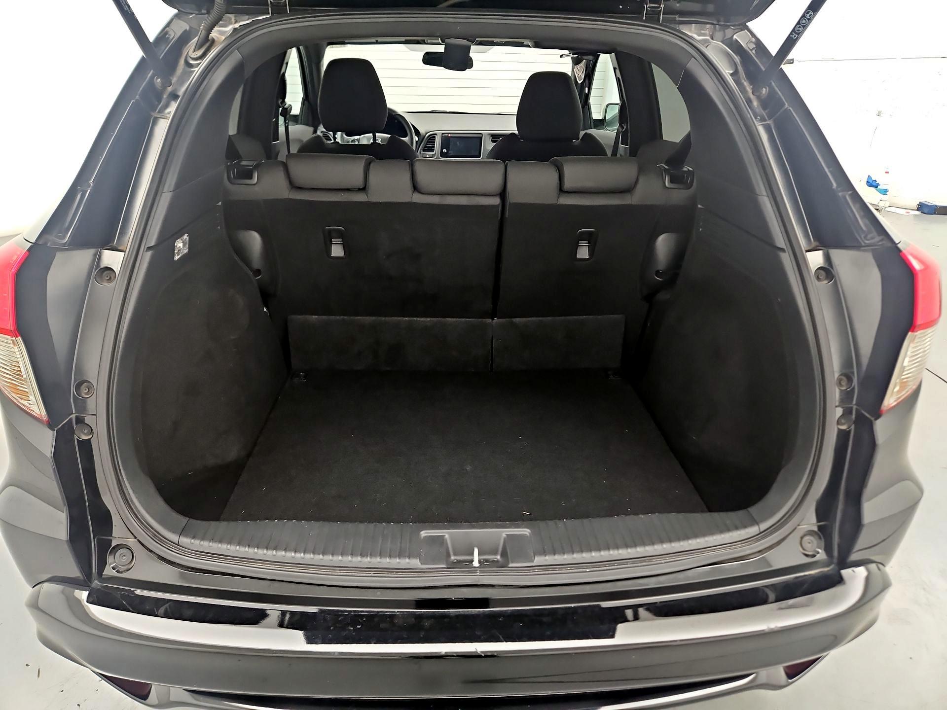 Thumbnail: 2021 Honda HR-V - 17