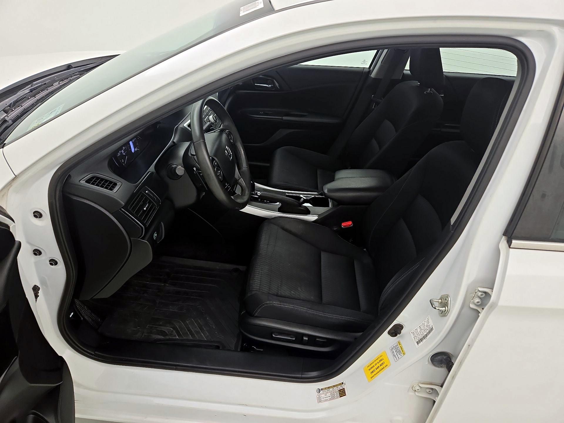 Thumbnail: 2015 Honda Accord - 11