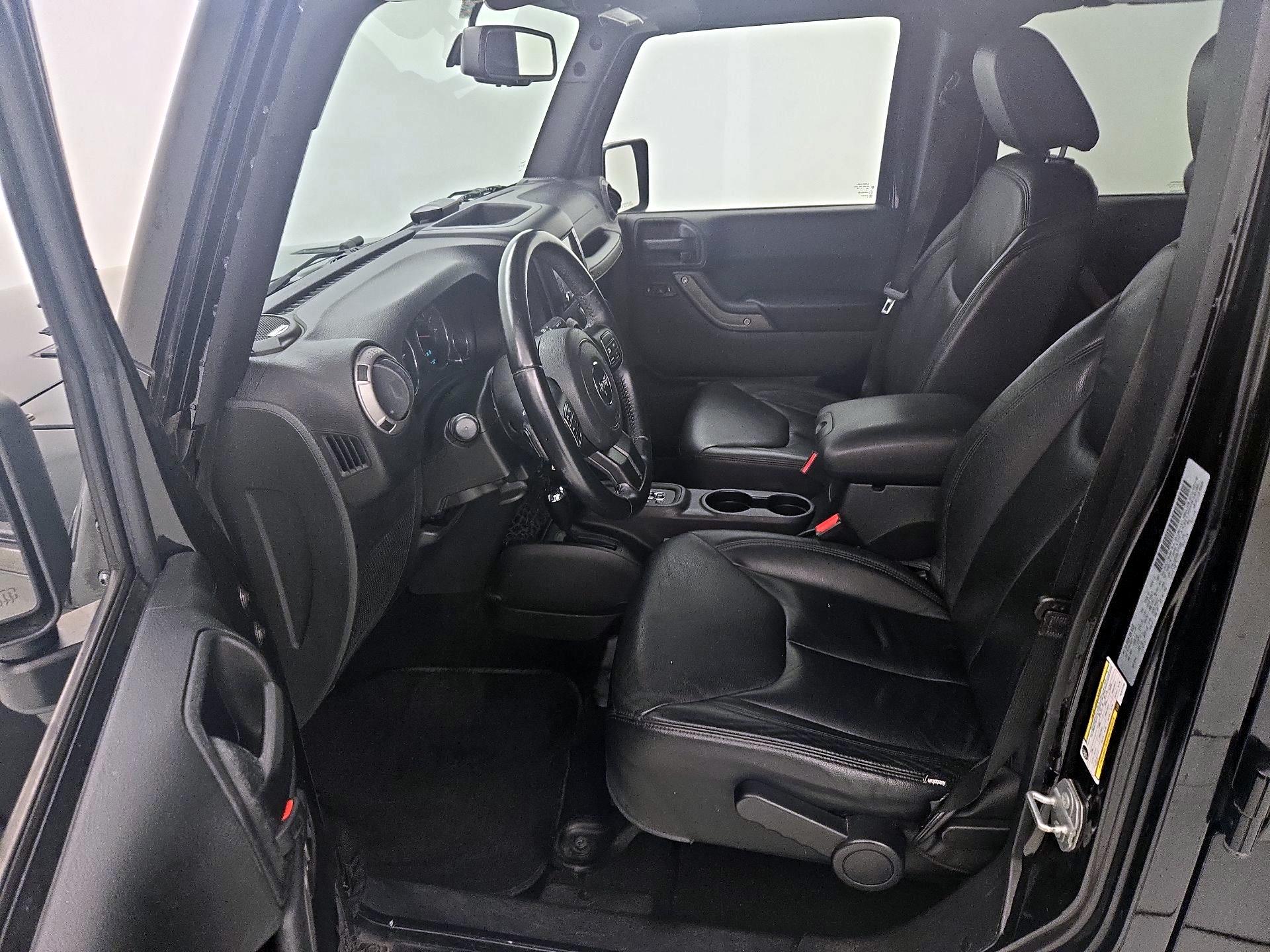 Thumbnail: 2017 Jeep Wrangler - 11