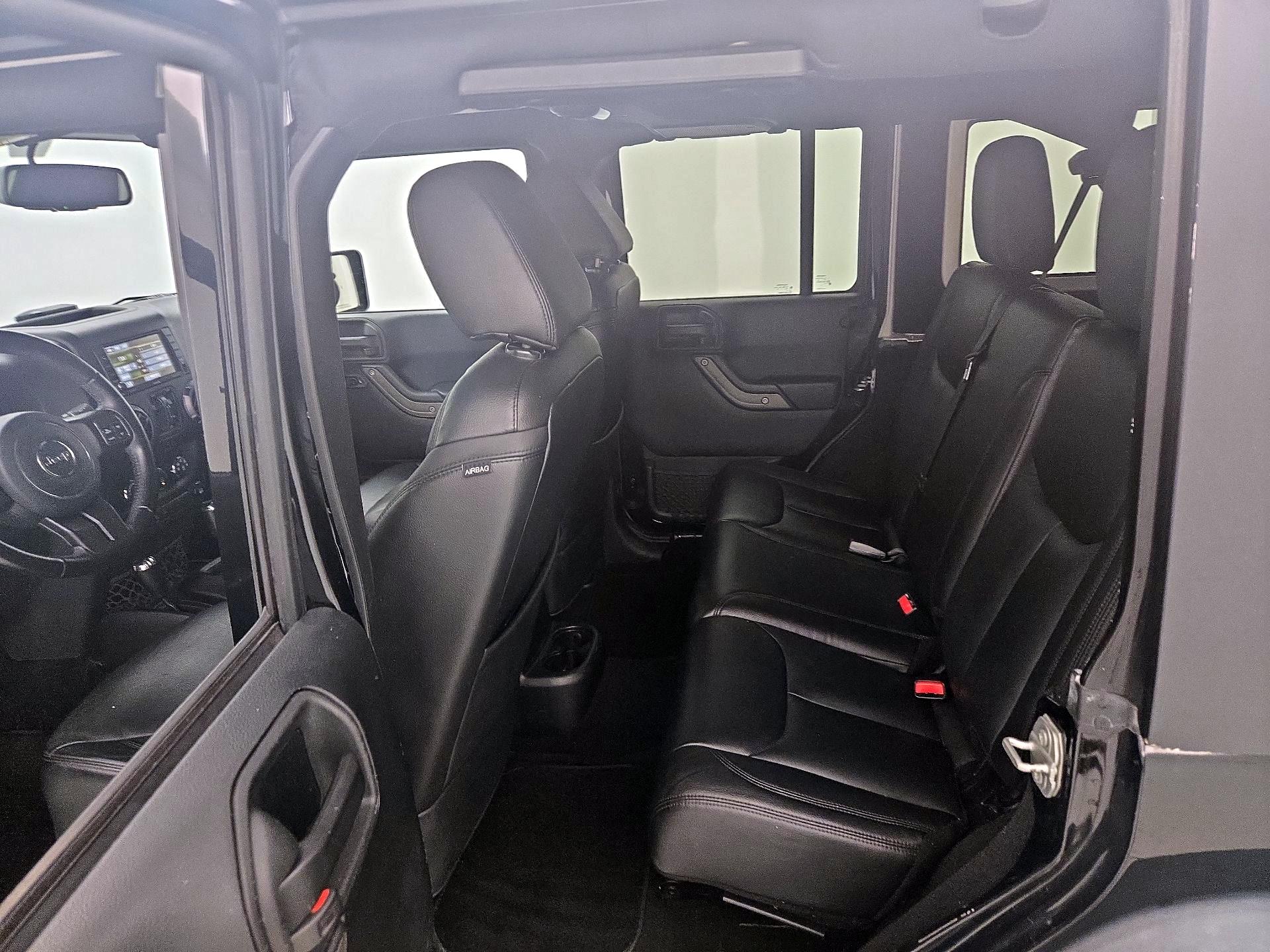 Thumbnail: 2017 Jeep Wrangler - 17