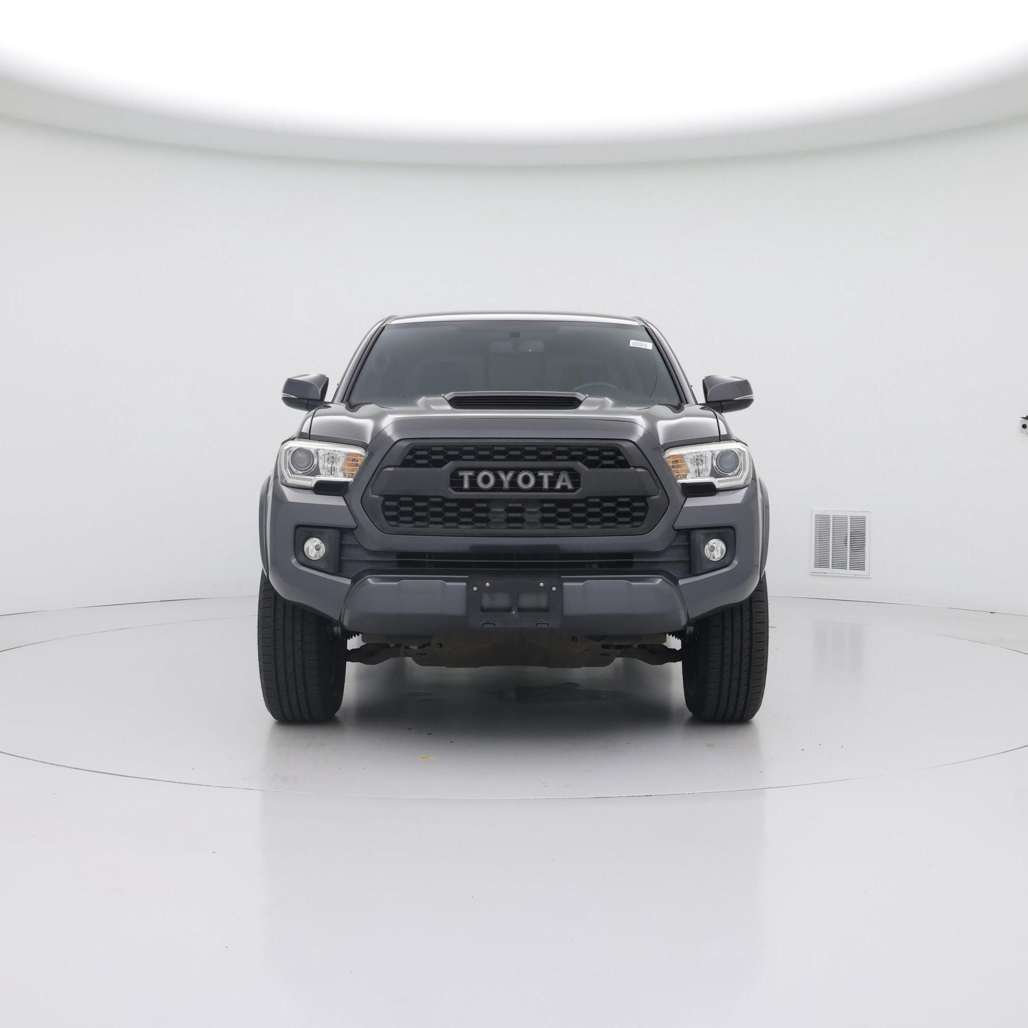 Thumbnail: 2016 Toyota Tacoma - 5