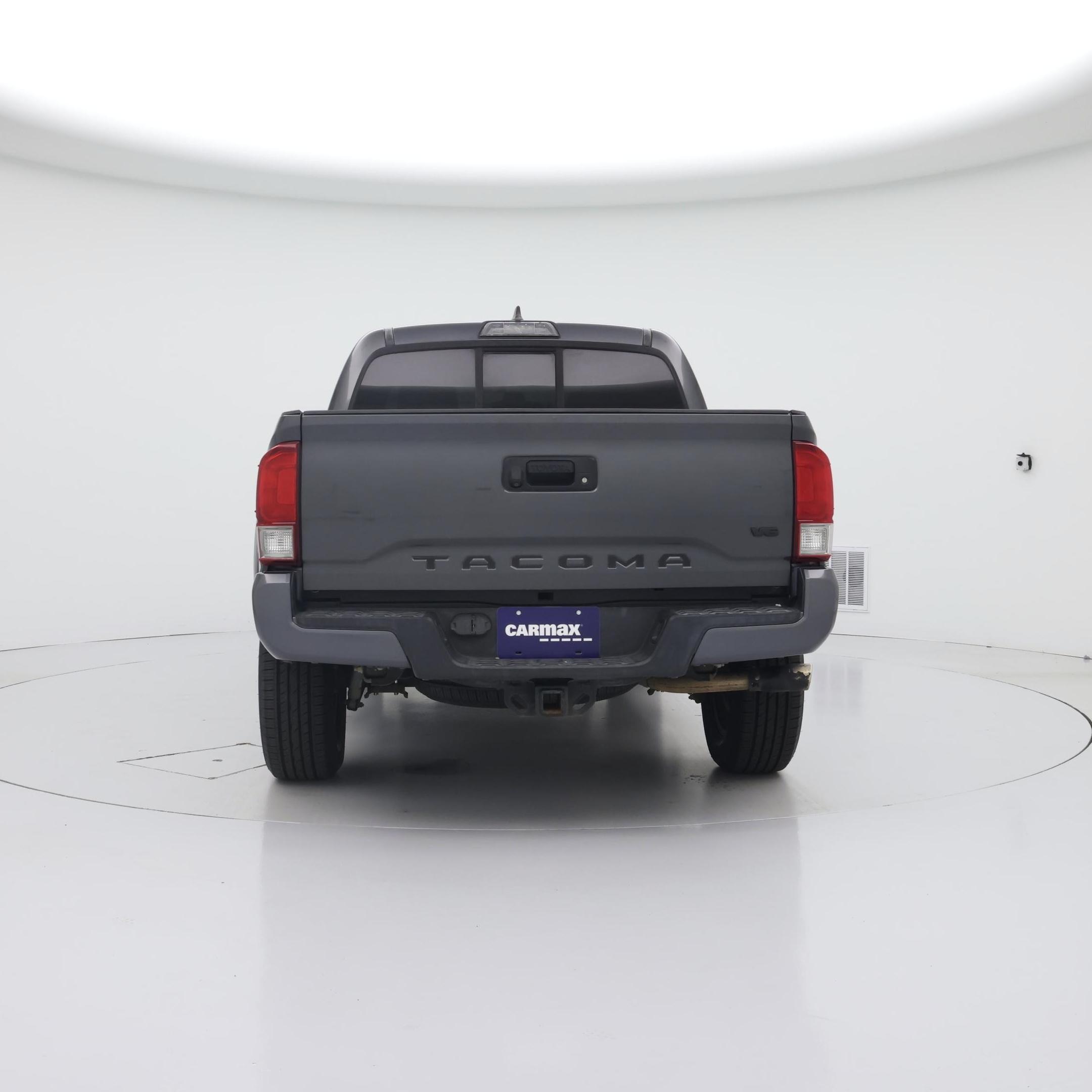 Thumbnail: 2016 Toyota Tacoma - 6