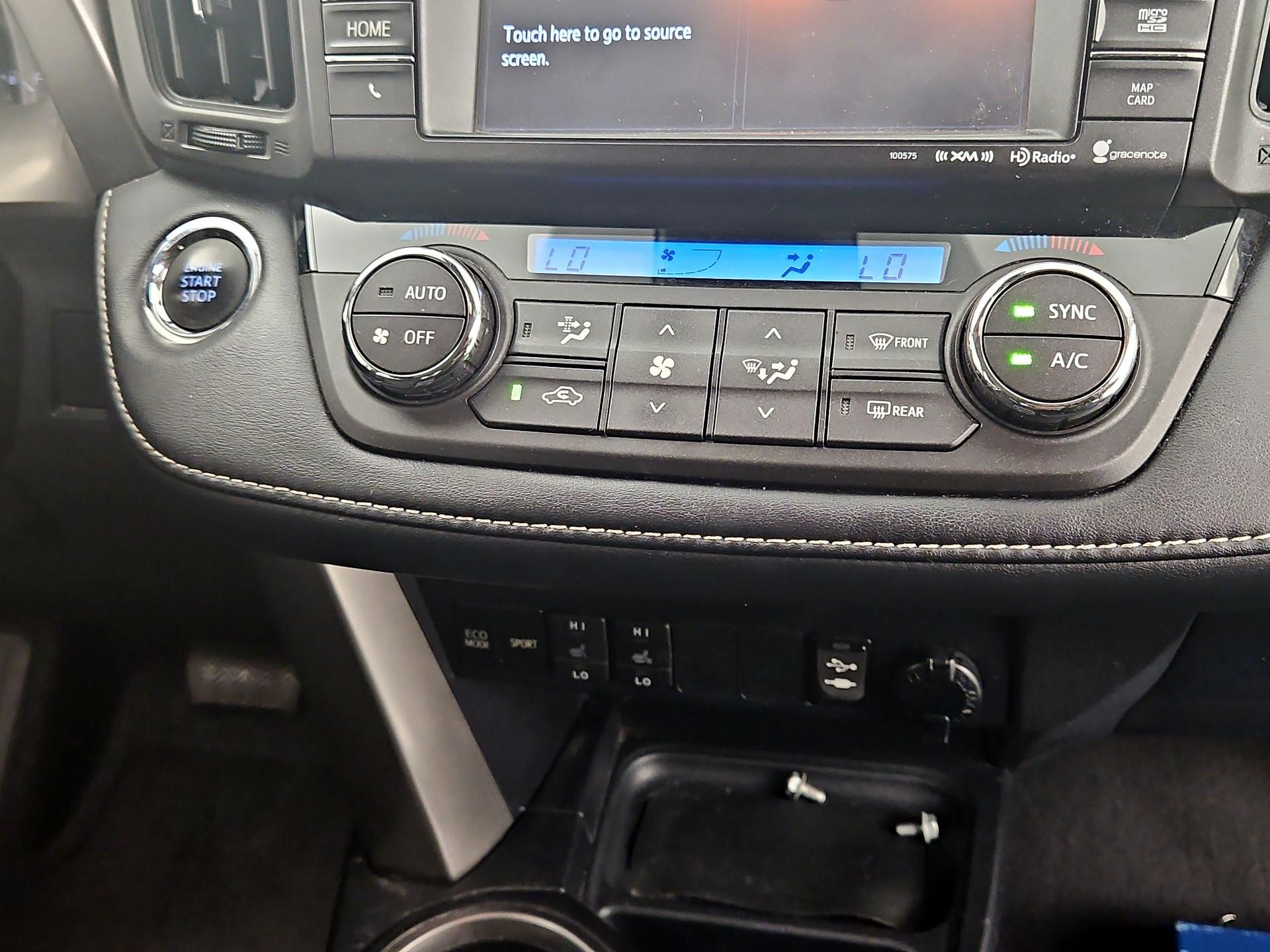 Thumbnail: 2018 Toyota RAV4 - 17