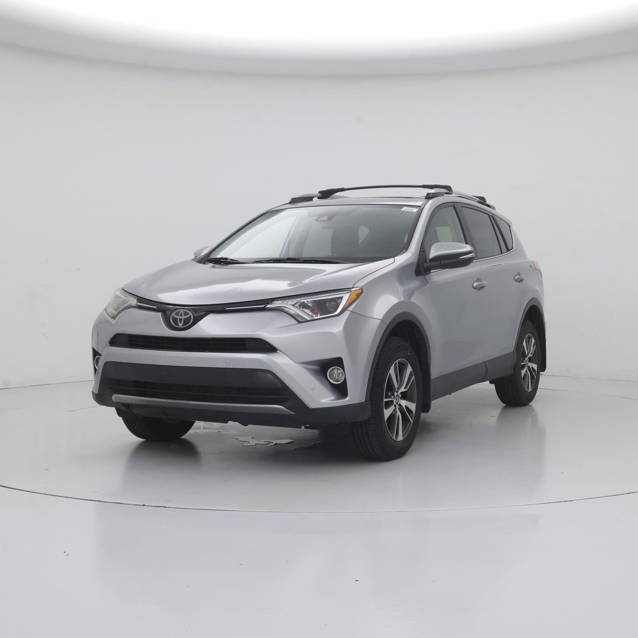 Thumbnail: 2018 Toyota RAV4 - 4