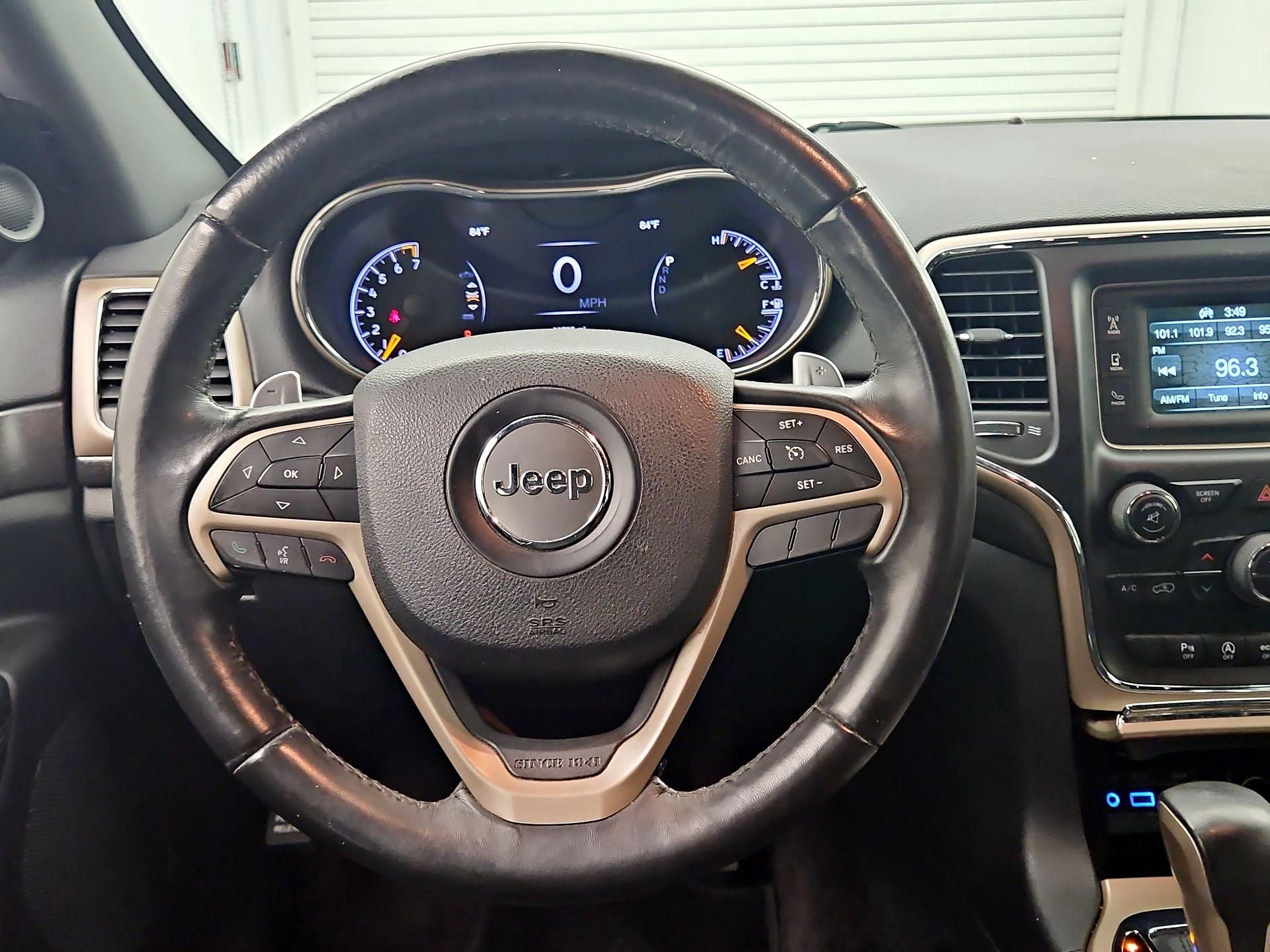 Thumbnail: 2017 Jeep Grand Cherokee - 10