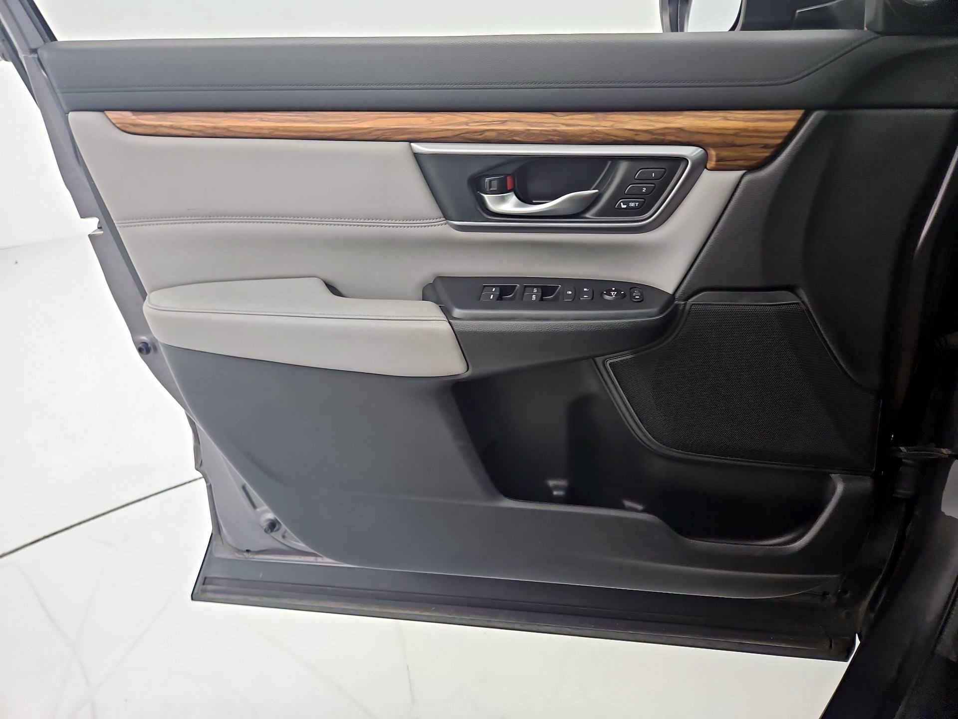 Thumbnail: 2017 Honda CR-V - 12