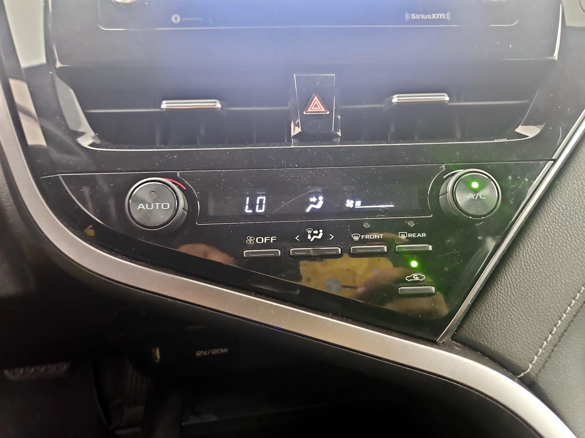 Thumbnail: 2021 Toyota Camry - 16