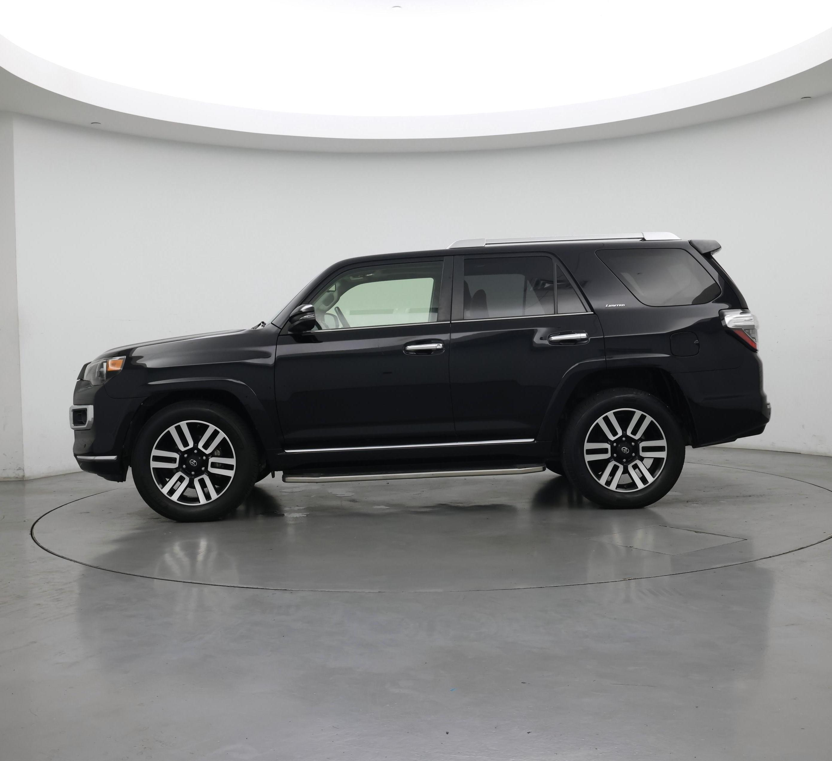 Thumbnail: 2021 Toyota 4Runner - 3
