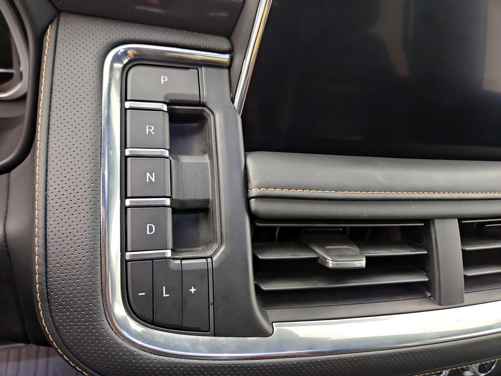 Thumbnail: 2023 GMC Yukon - 16