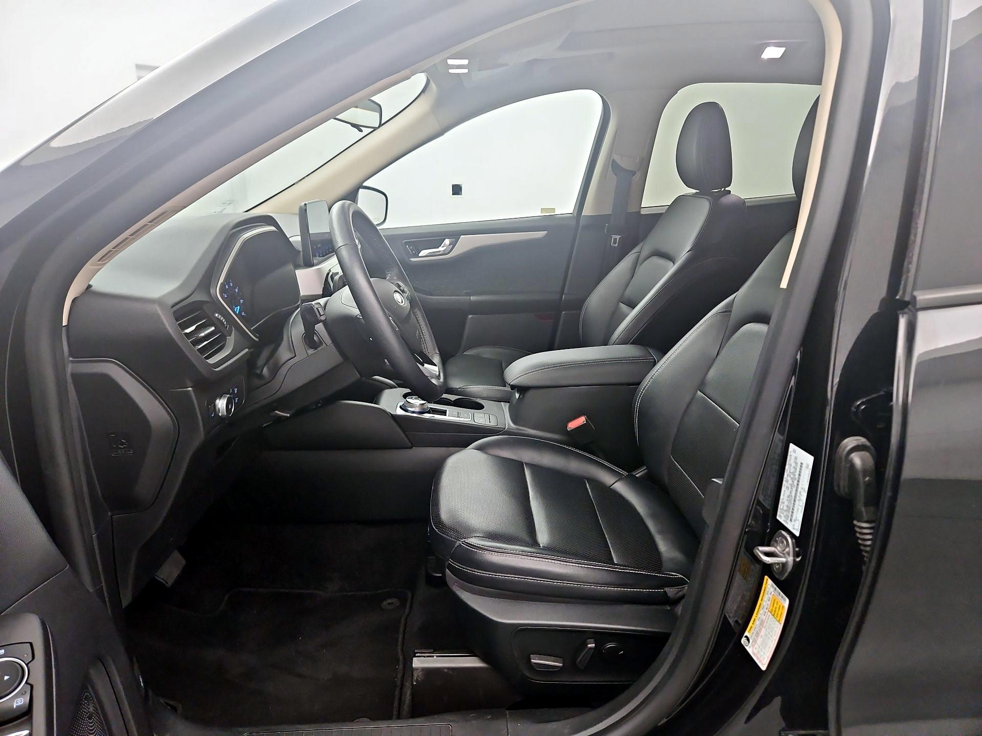 Thumbnail: 2020 Ford Escape - 11