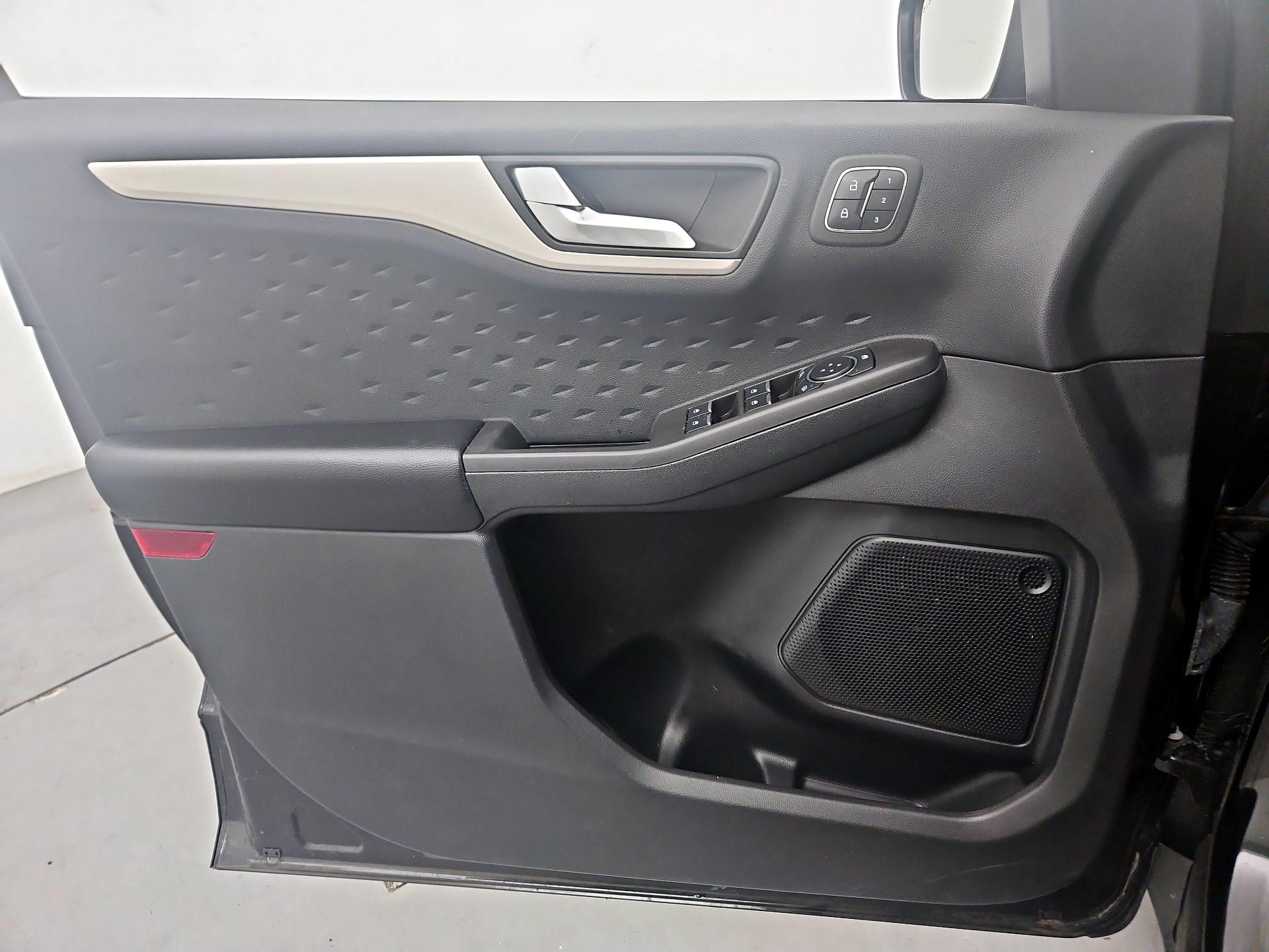 Thumbnail: 2020 Ford Escape - 12