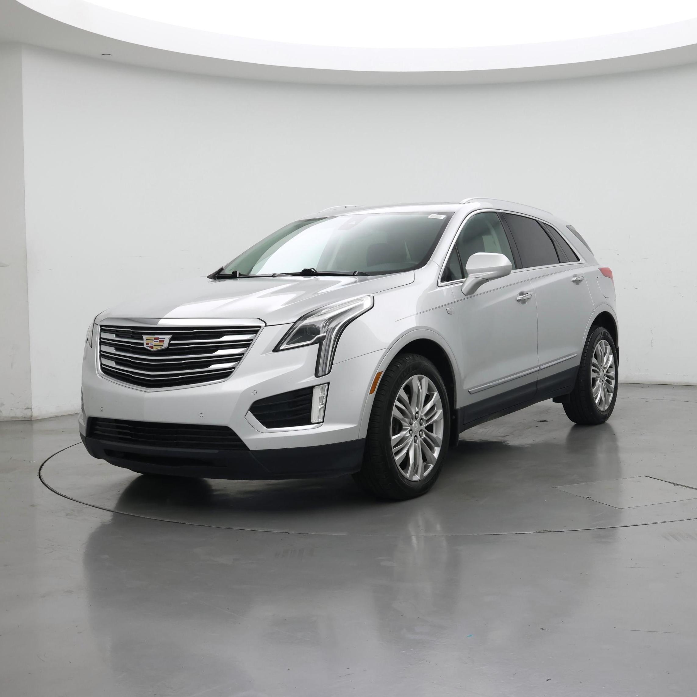 Thumbnail: 2017 Cadillac XT5 - 4