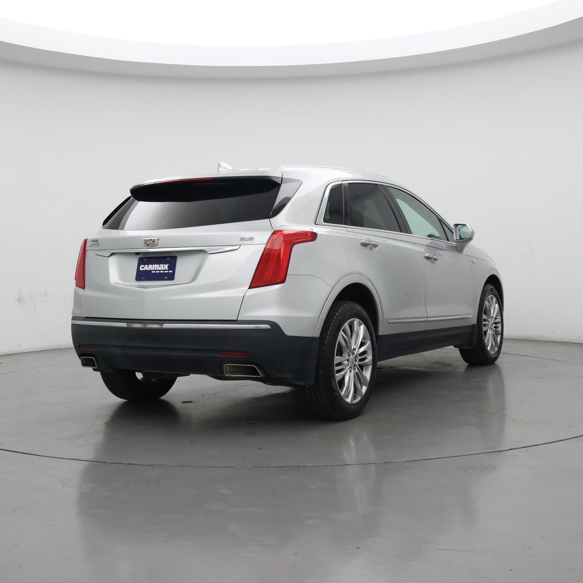 Thumbnail: 2017 Cadillac XT5 - 8