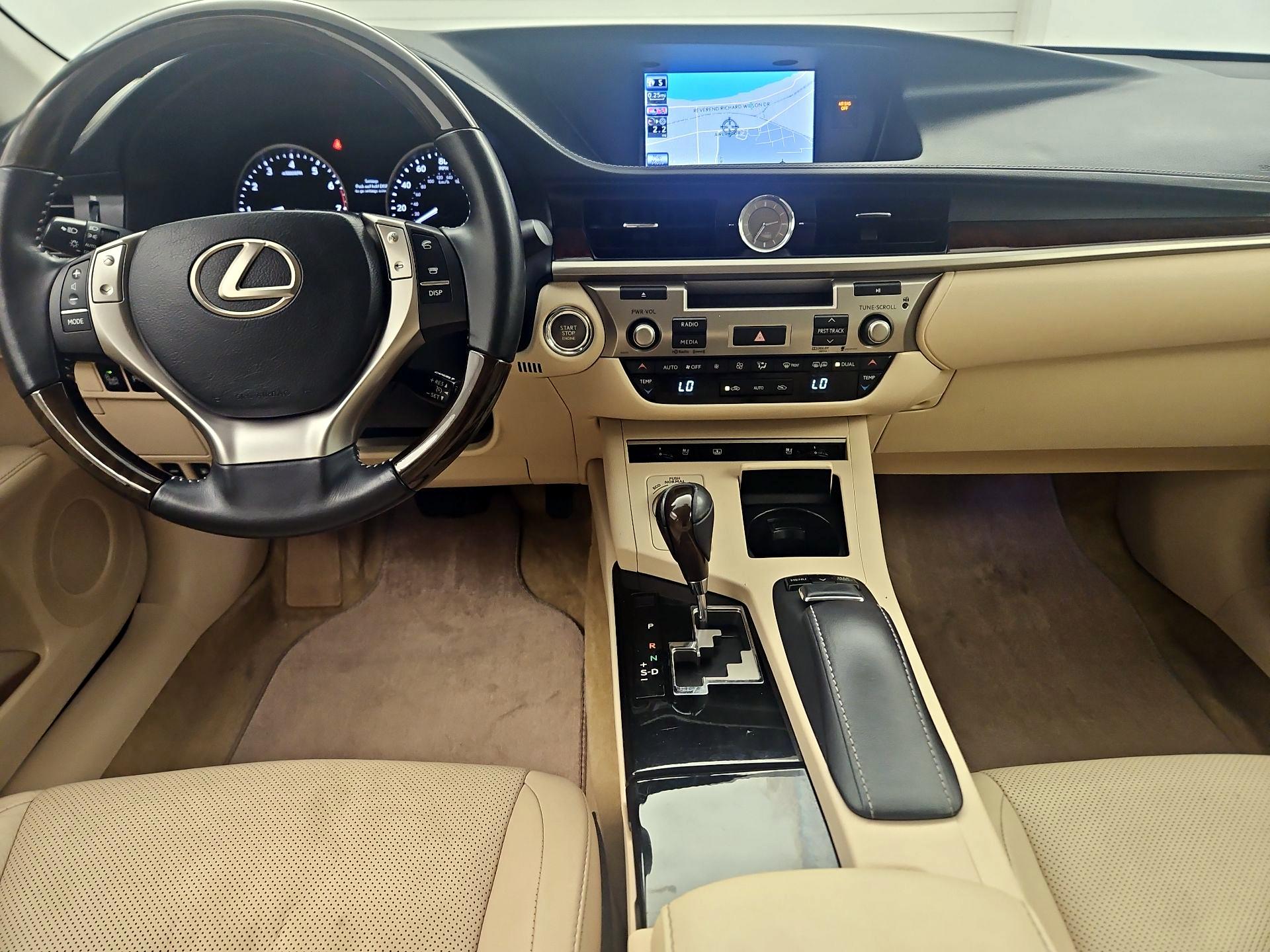 Thumbnail: 2013 Lexus ES - 9