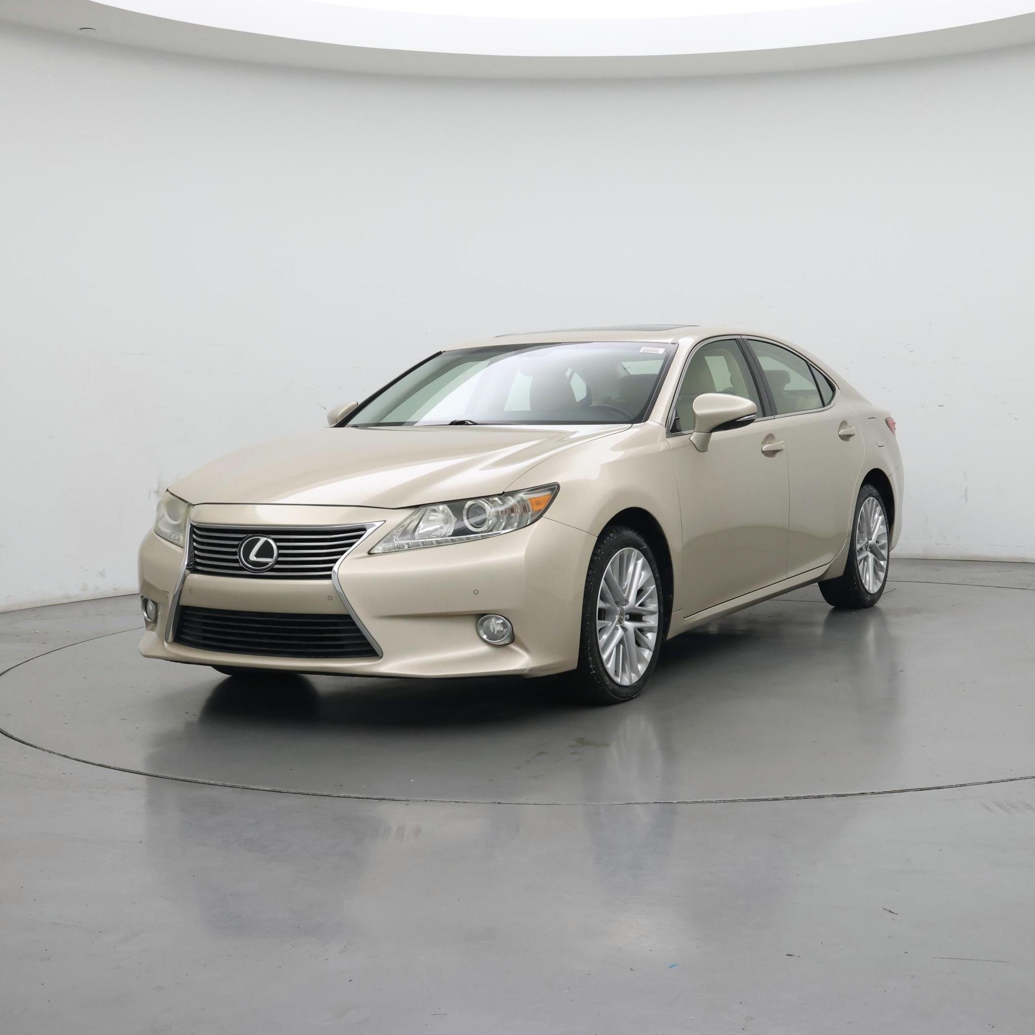 Thumbnail: 2013 Lexus ES - 4