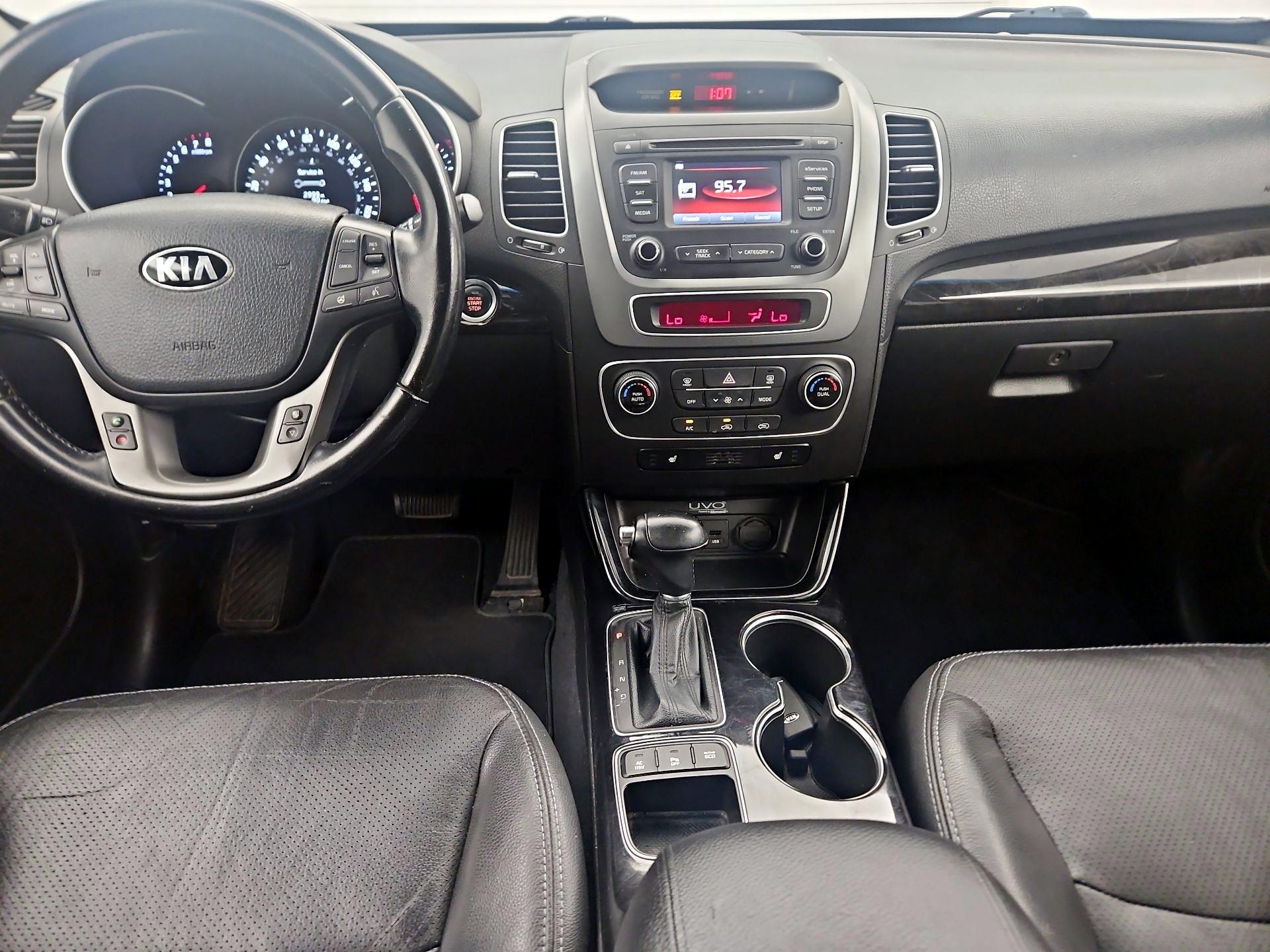 Thumbnail: 2015 Kia Sorento - 9