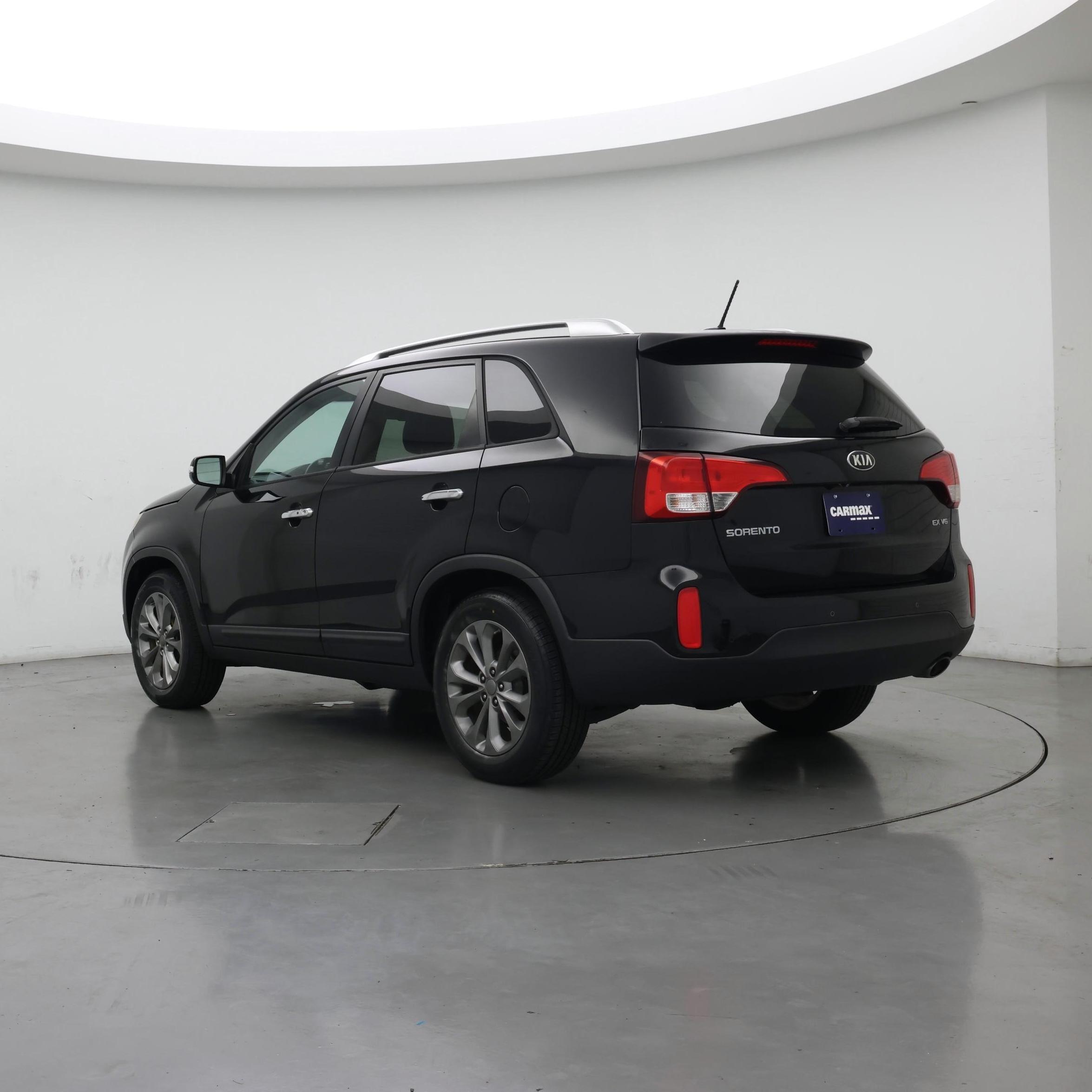 Thumbnail: 2015 Kia Sorento - 2