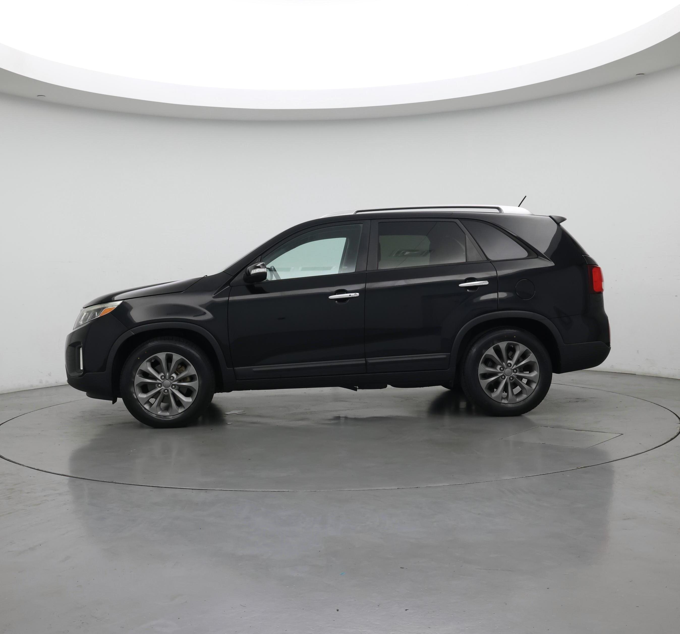 Thumbnail: 2015 Kia Sorento - 3