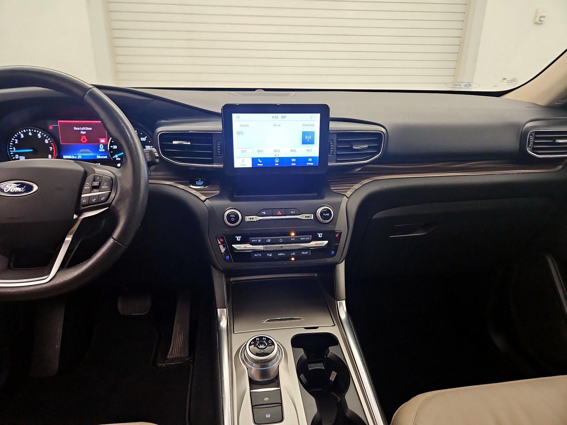 Thumbnail: 2020 Ford Explorer - 9