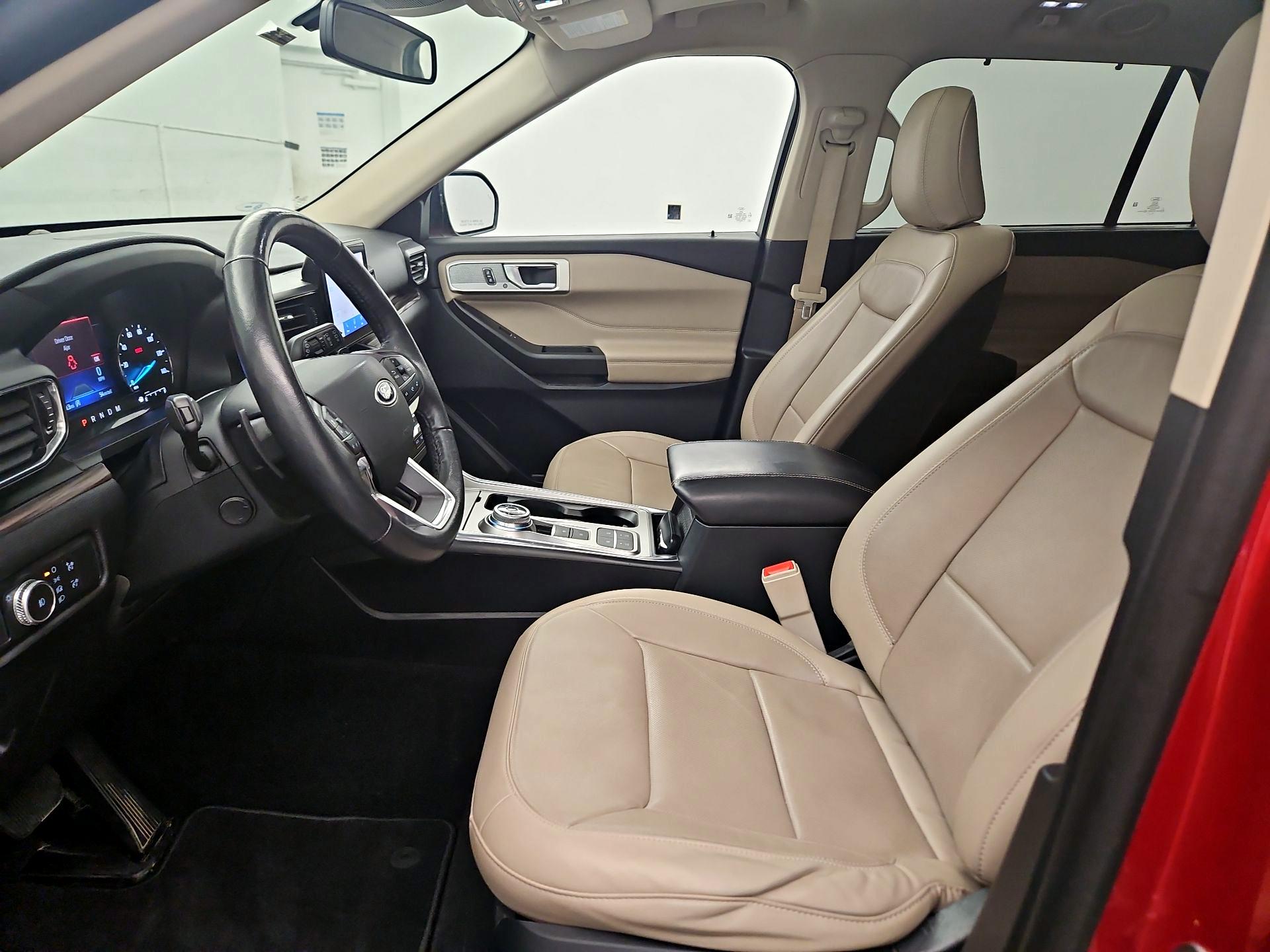 Thumbnail: 2020 Ford Explorer - 11
