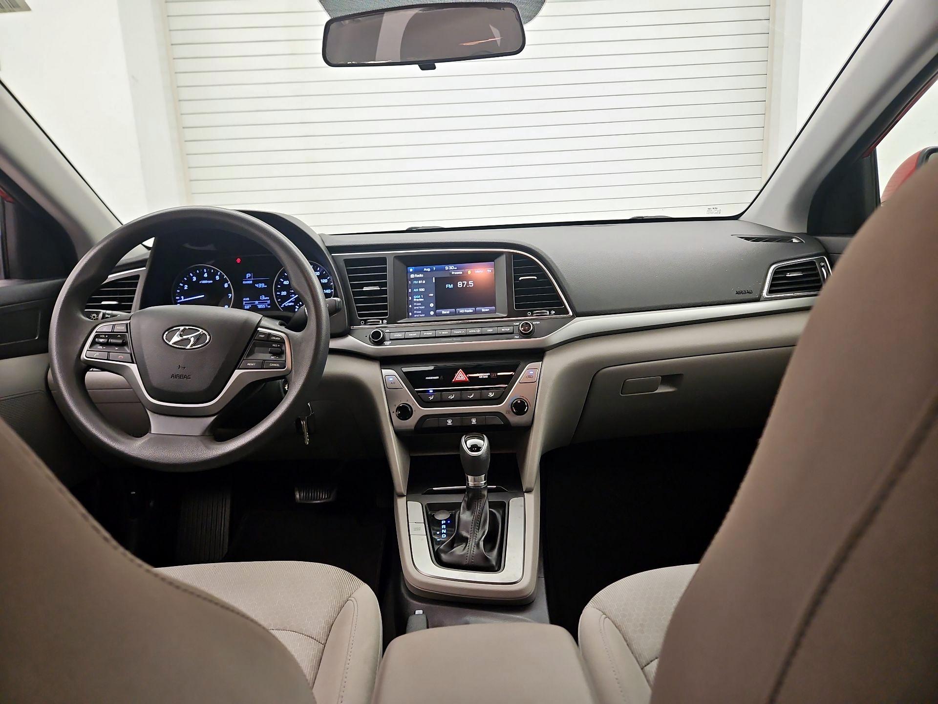Thumbnail: 2017 Hyundai Elantra - 9