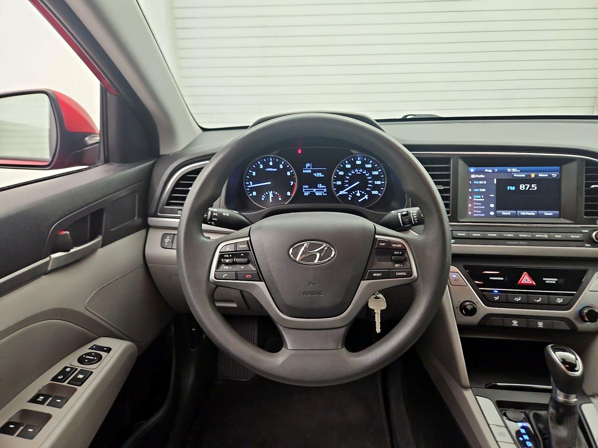 Thumbnail: 2017 Hyundai Elantra - 10