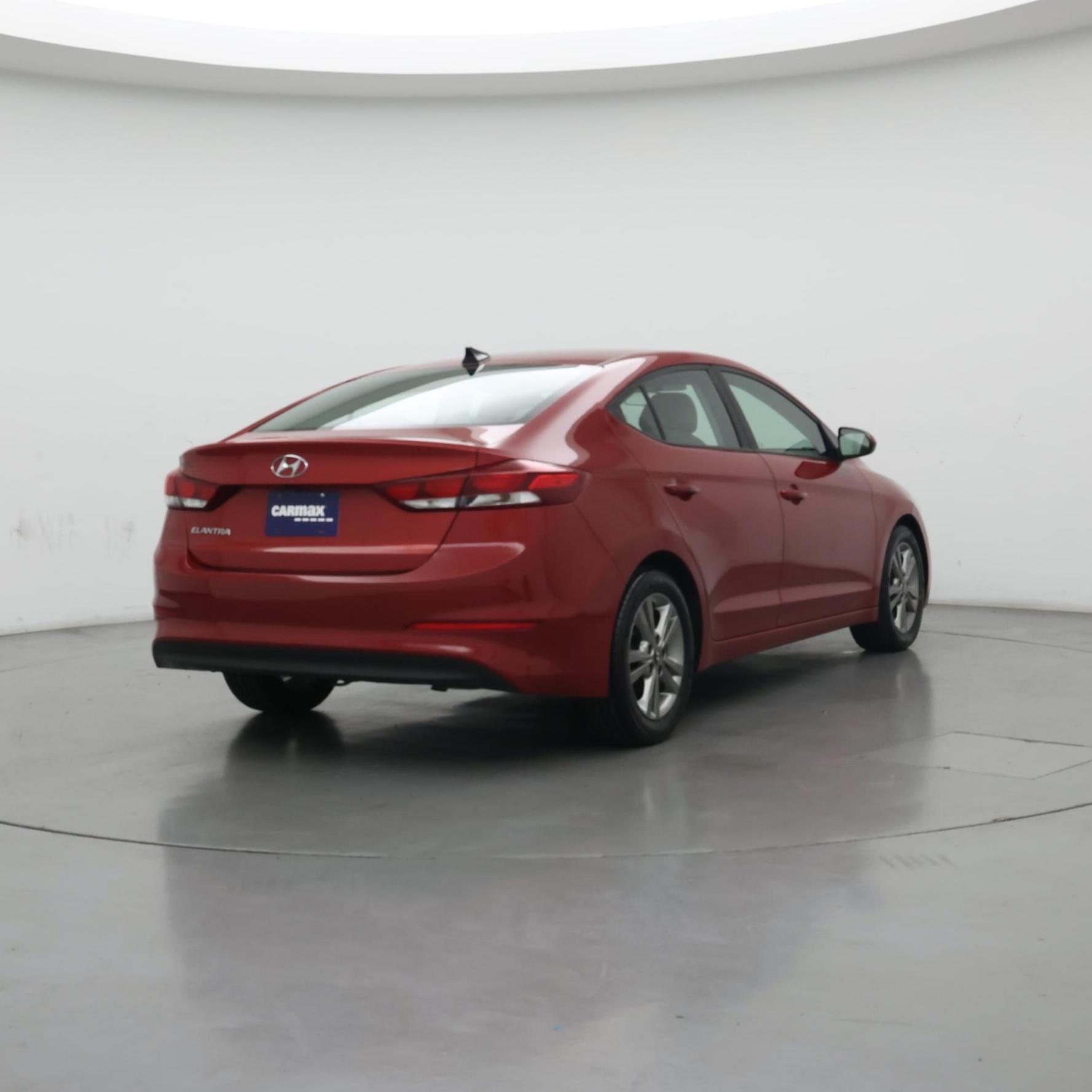 Thumbnail: 2017 Hyundai Elantra - 8