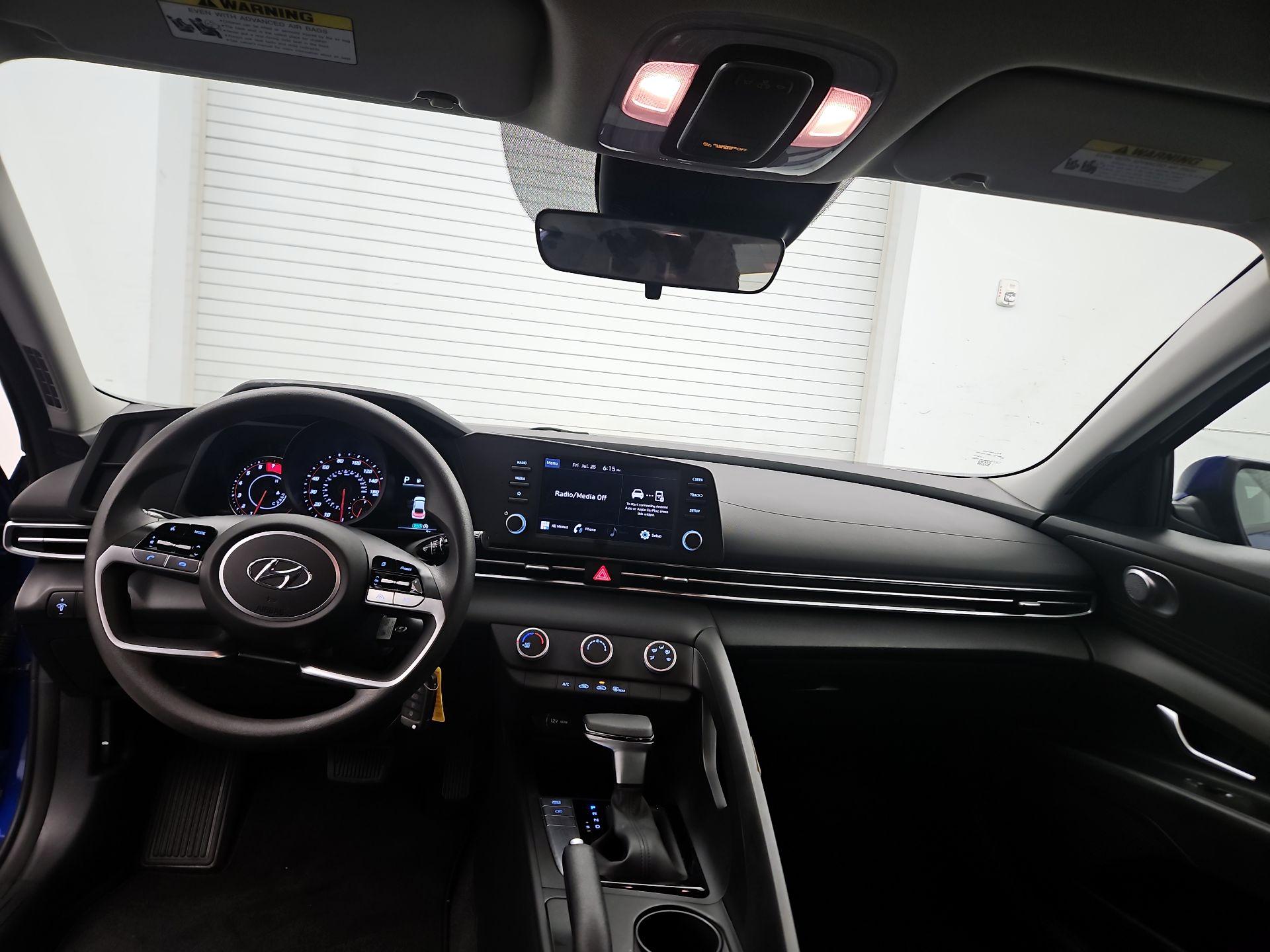 Thumbnail: 2023 Hyundai Elantra - 9