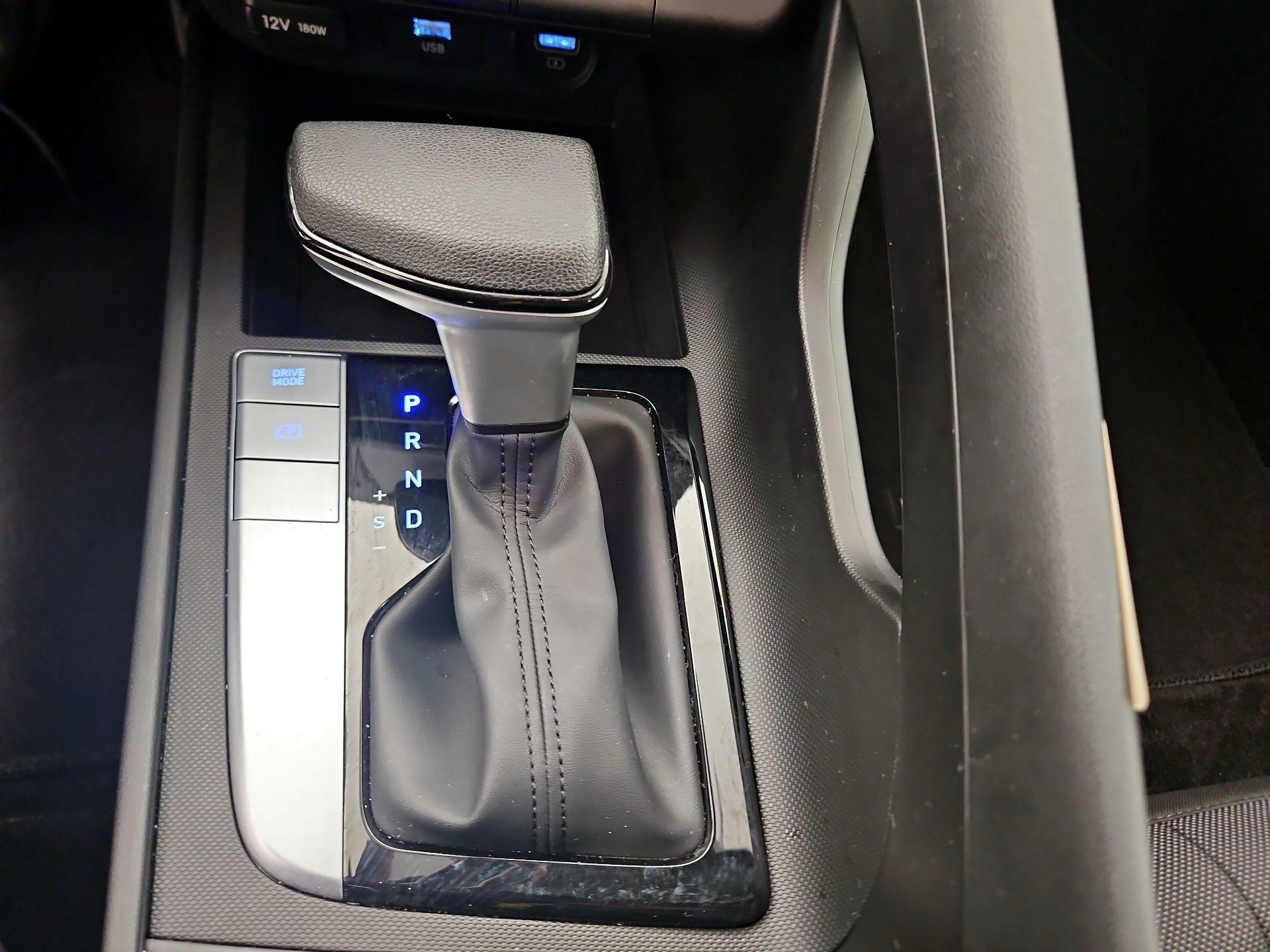 Thumbnail: 2023 Hyundai Elantra - 17