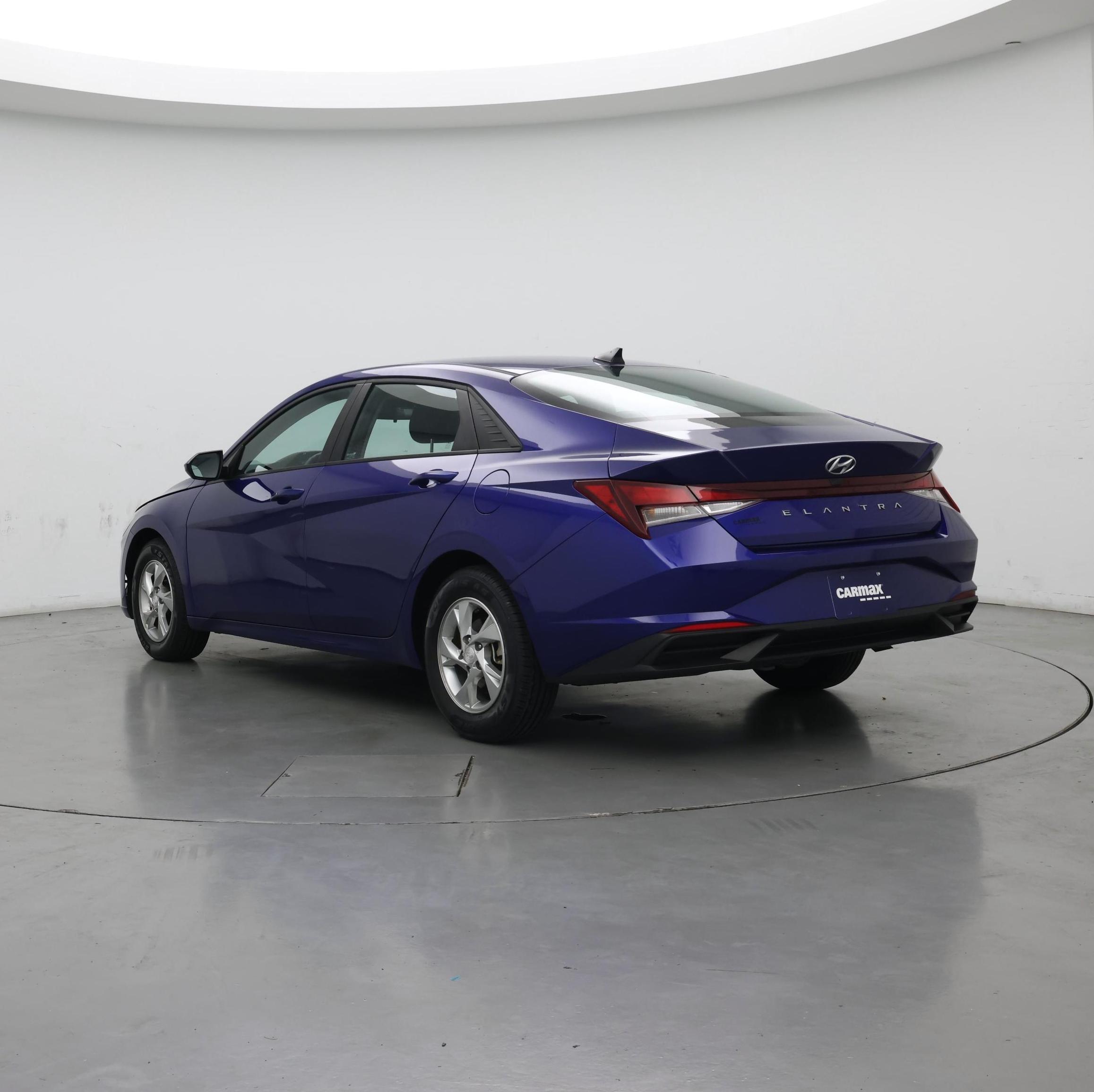 Thumbnail: 2023 Hyundai Elantra - 2