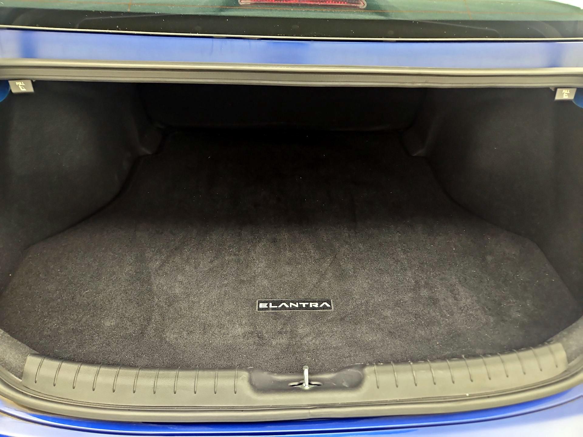 Thumbnail: 2023 Hyundai Elantra - 20